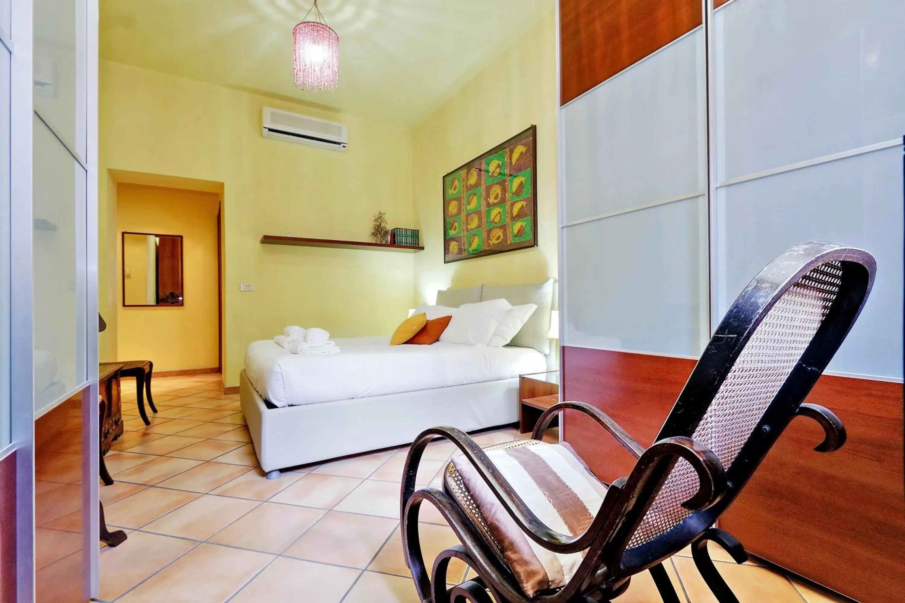 Bedroom, Bed in Romalibera