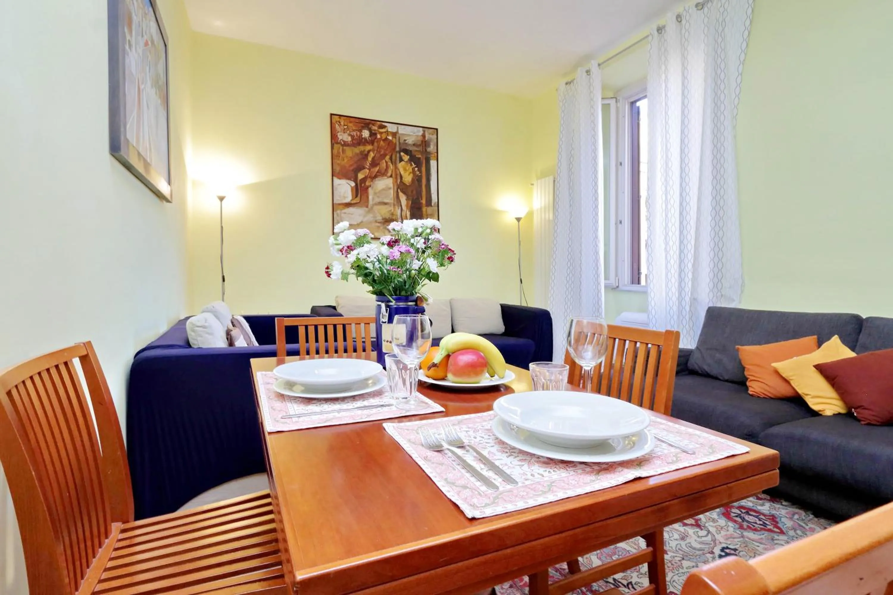 Dining area in Romalibera