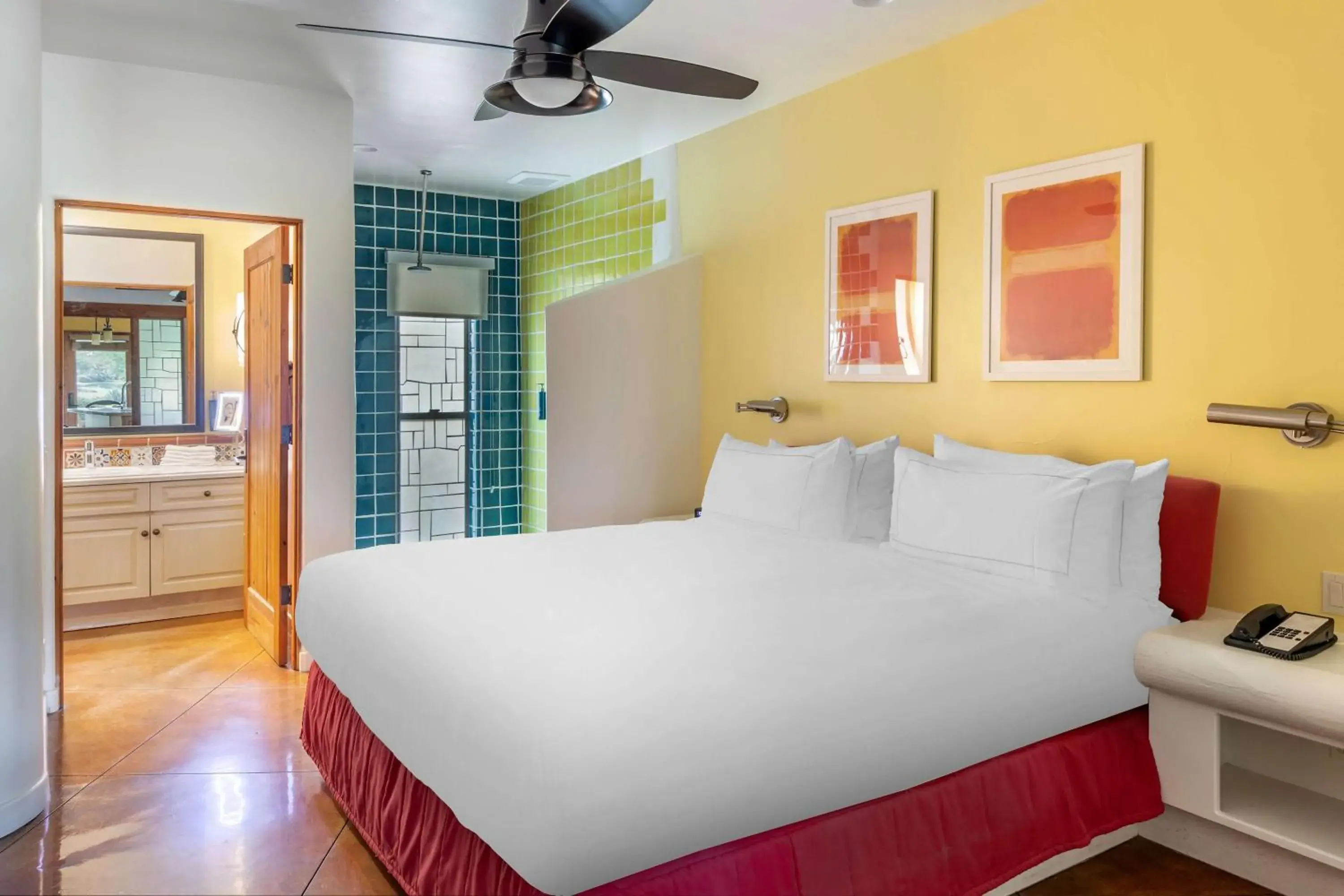 Bed in Hilton Grand Vacations Club Palm Desert Bed in Hilton Grand Vacations Club Palm Desert