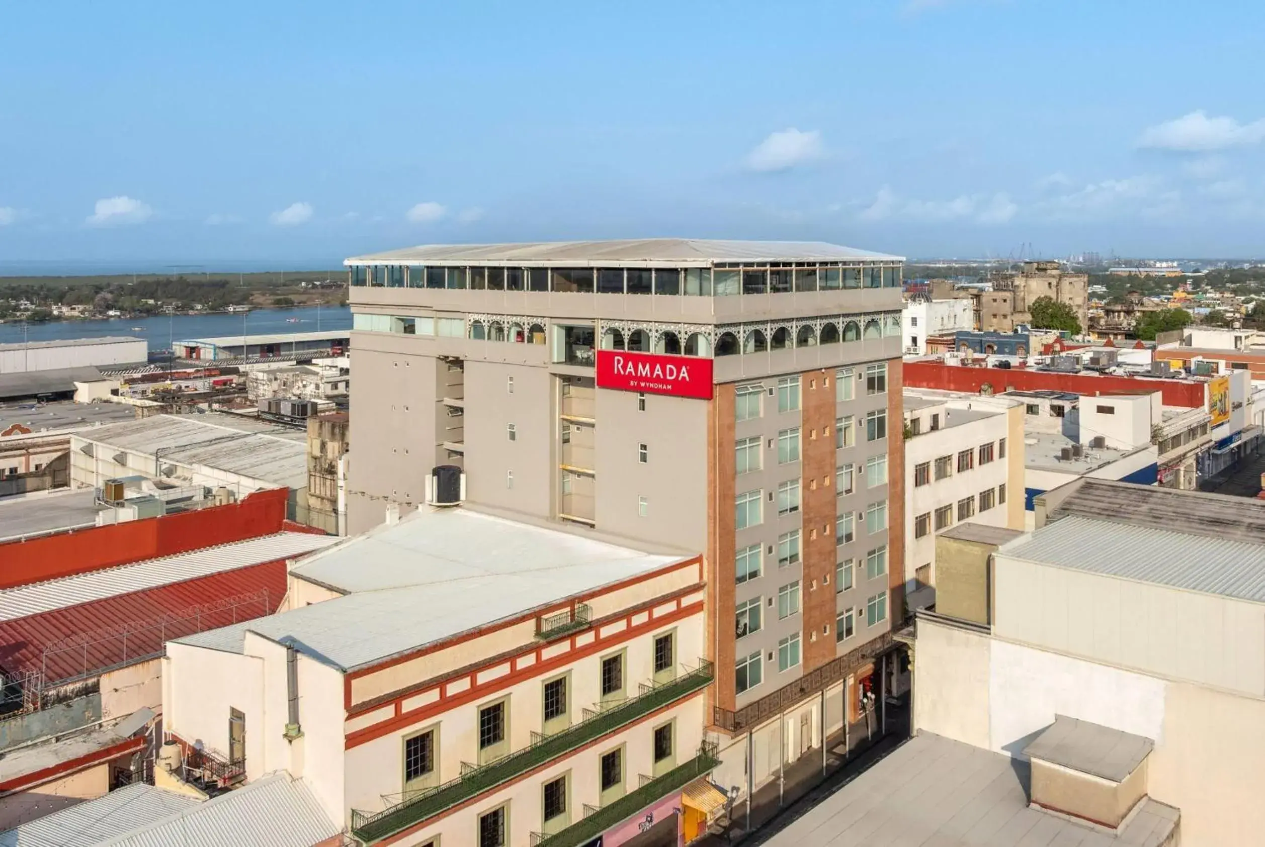 Property building in Ramada by Wyndham Tampico Centro Property building in Ramada by Wyndham Tampico Centro