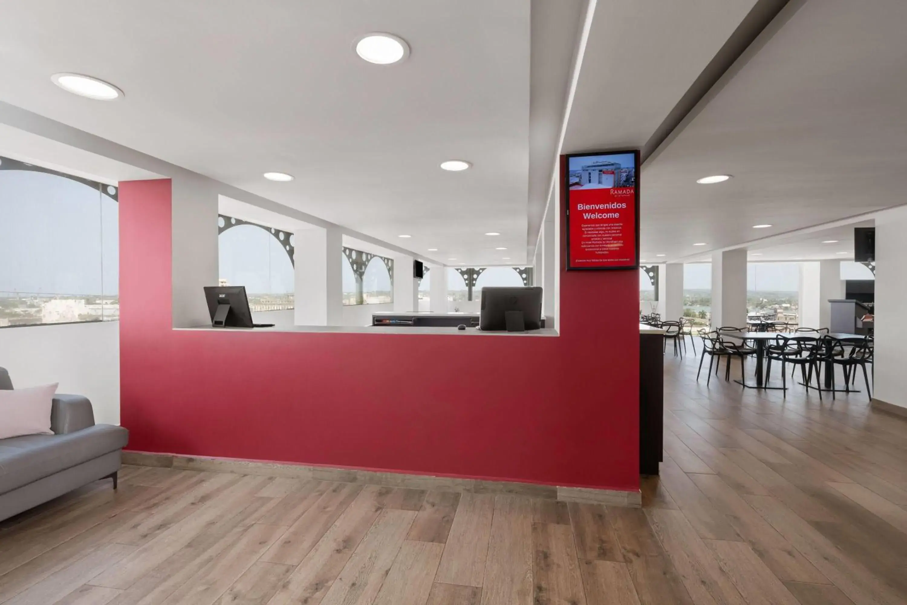 Lobby or reception in Ramada by Wyndham Tampico Centro Lobby or reception in Ramada by Wyndham Tampico Centro