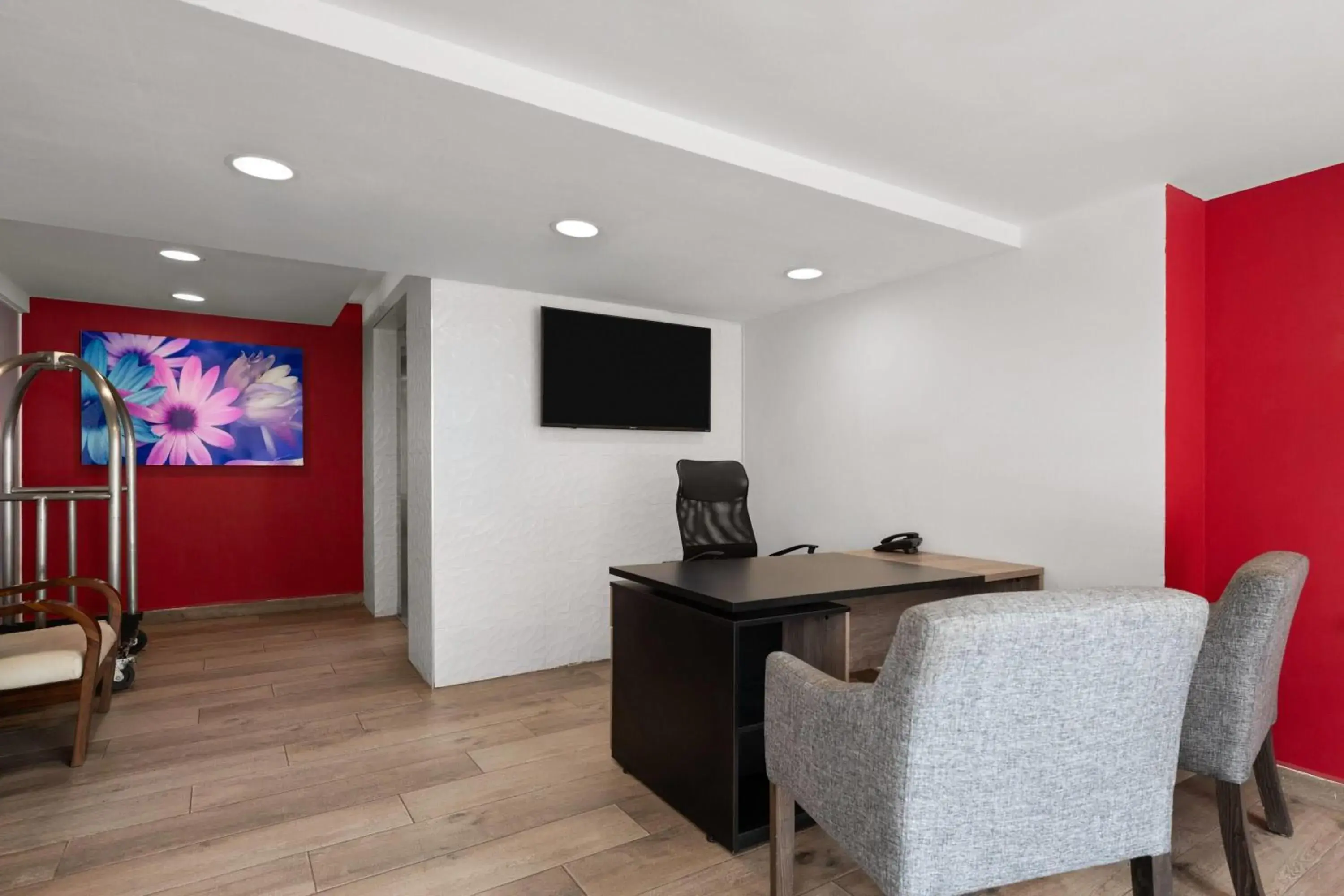 Lobby or reception in Ramada by Wyndham Tampico Centro Lobby or reception in Ramada by Wyndham Tampico Centro