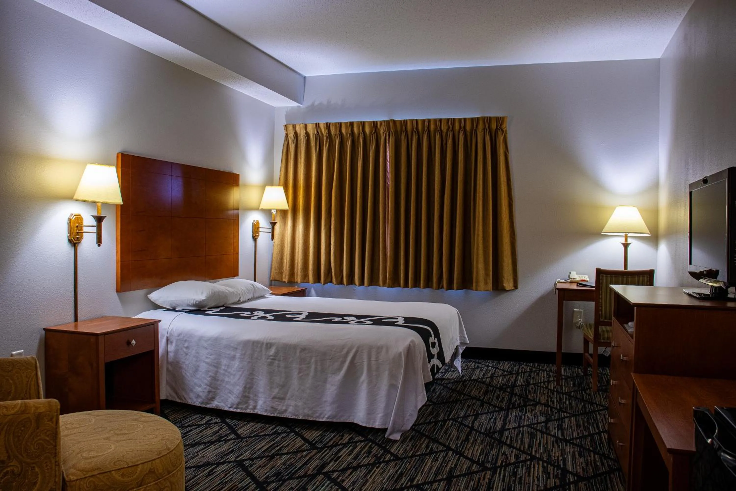 Bedroom, Bed in Belva Deer Inn