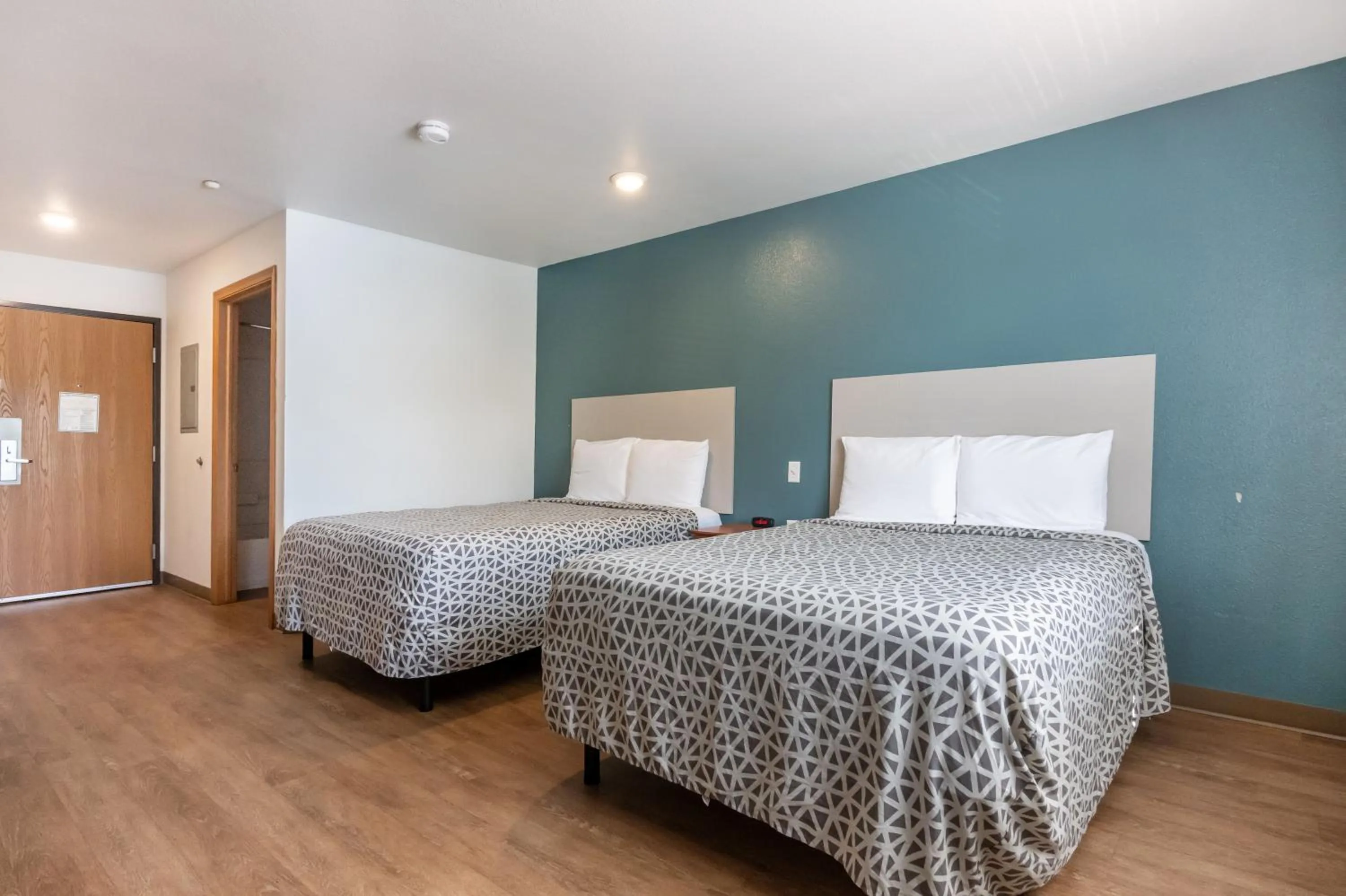 Bed in Woodspring Suites Huntsville/ Madison