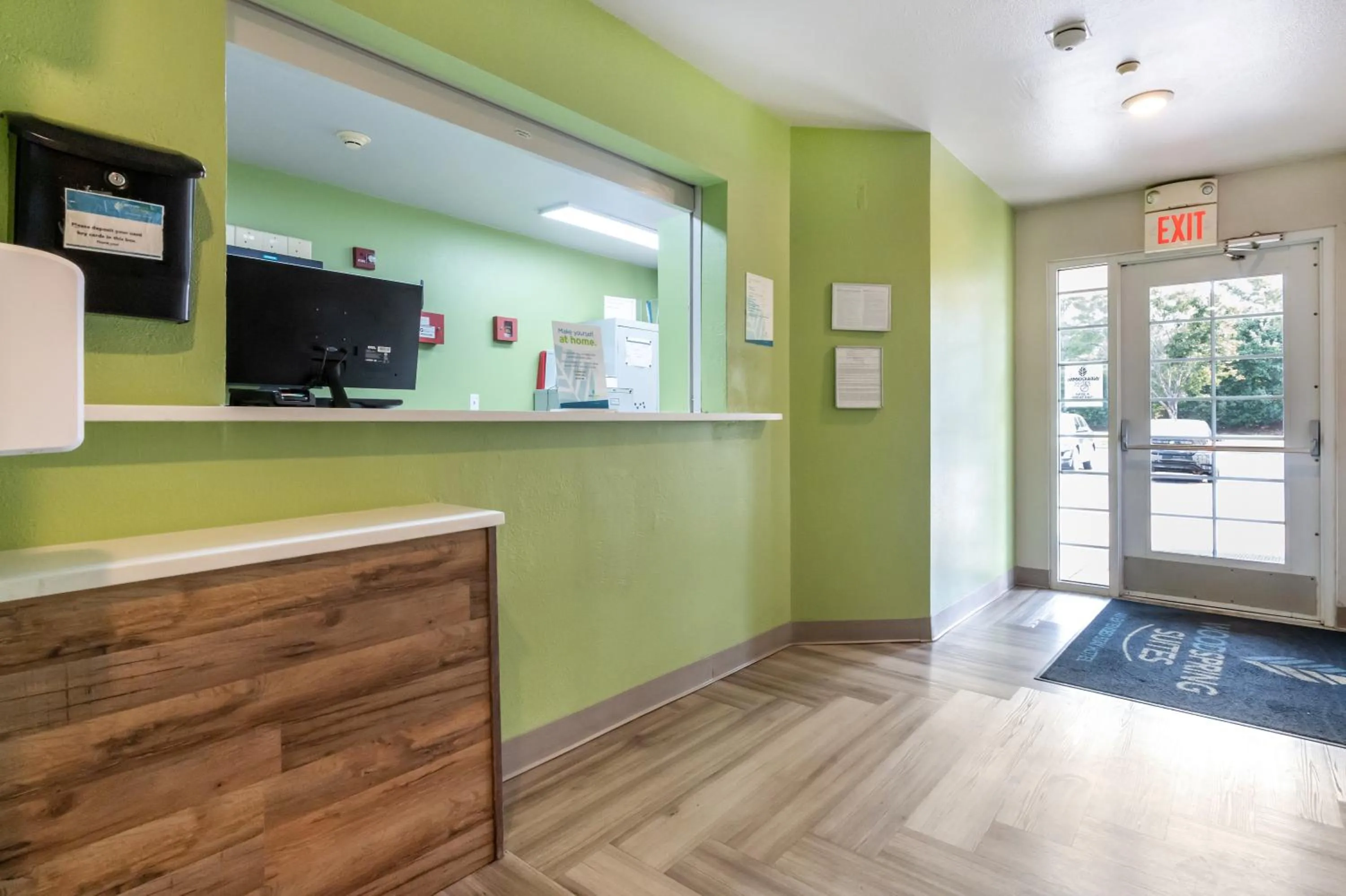 Lobby or reception in Woodspring Suites Huntsville/ Madison