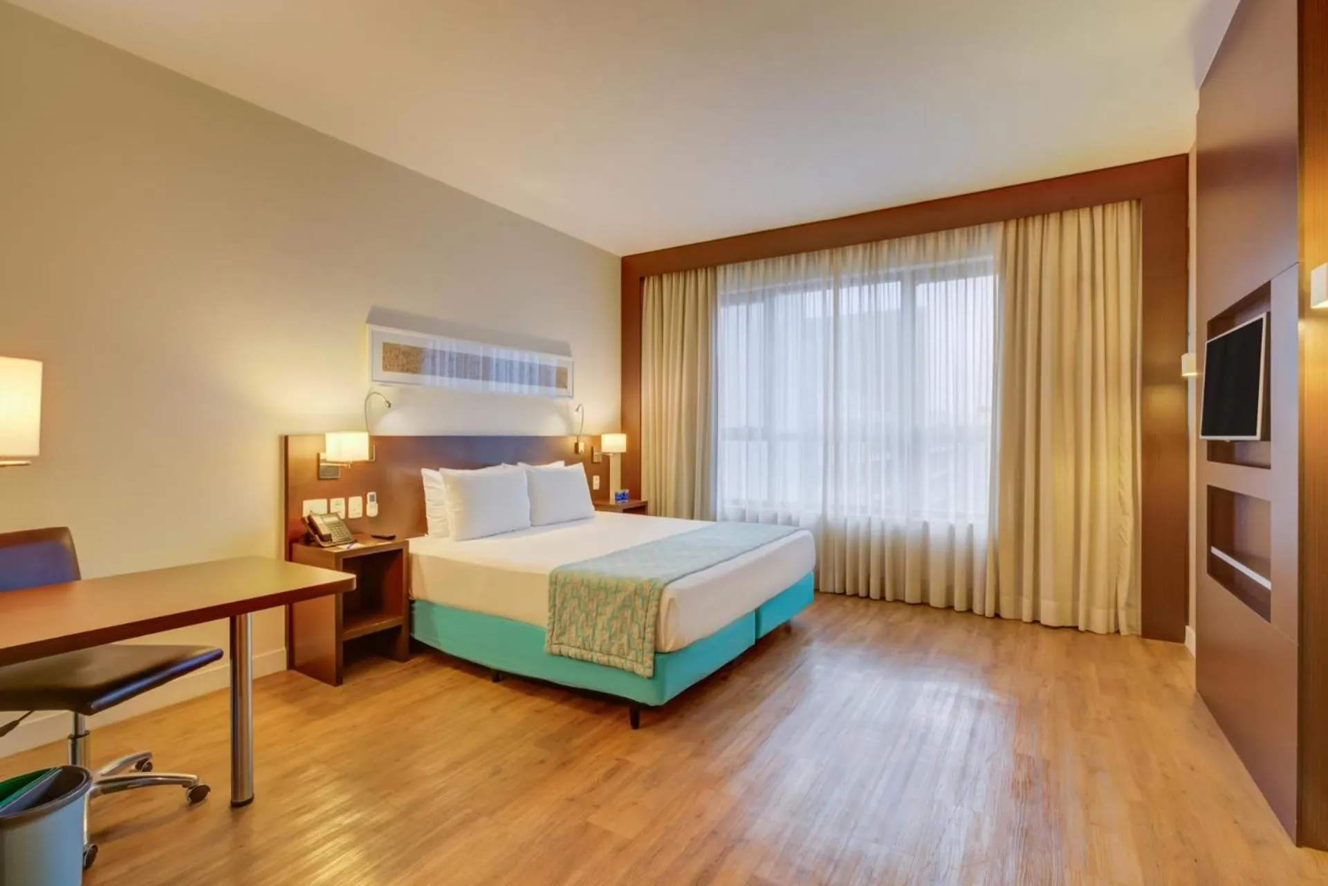 Bed in Comfort Hotel São Caetano