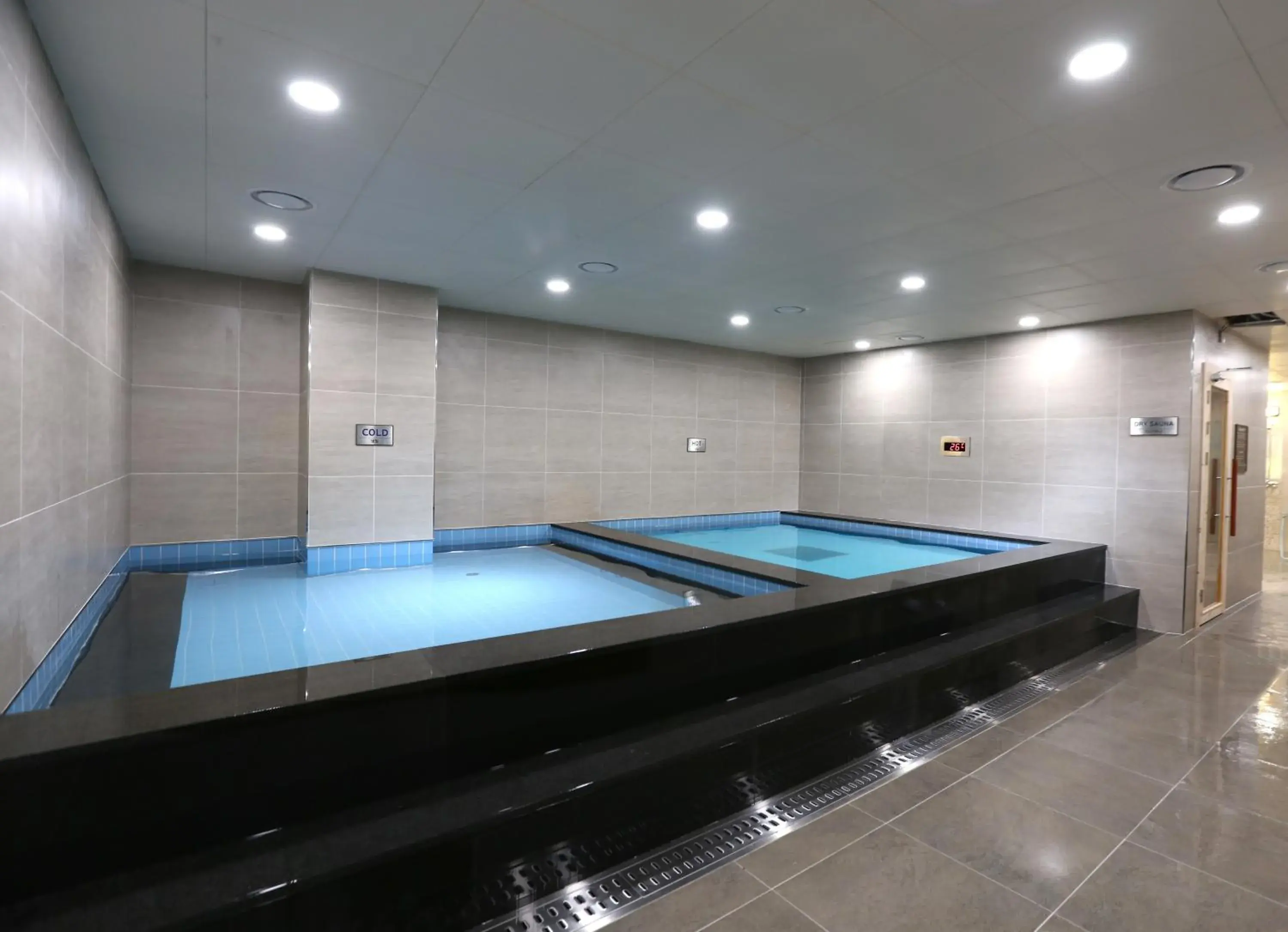 Property building in Seogwipo JS Hotel Property building in Seogwipo JS Hotel