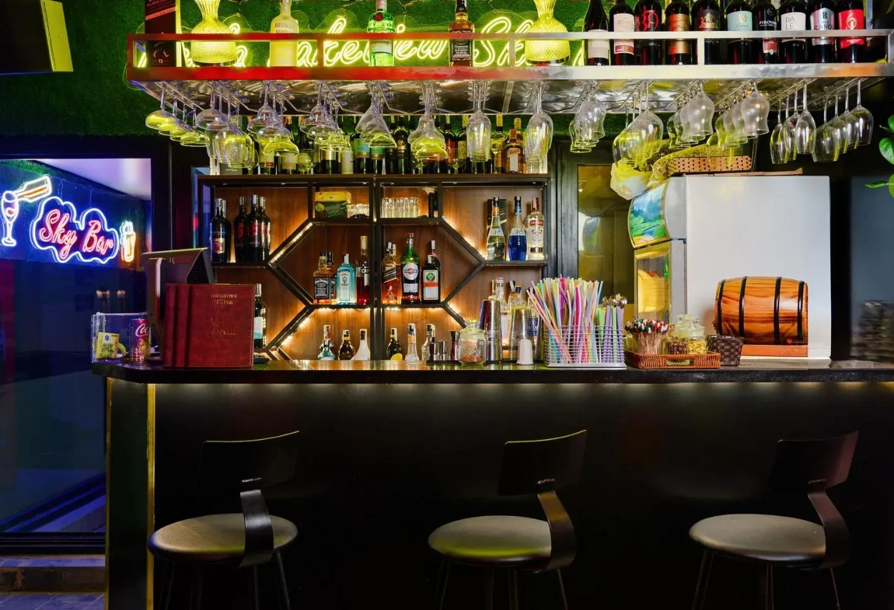 Lounge or bar in Bella Rosa Suite Hotel & Spa Lounge or bar in Bella Rosa Suite Hotel & Spa