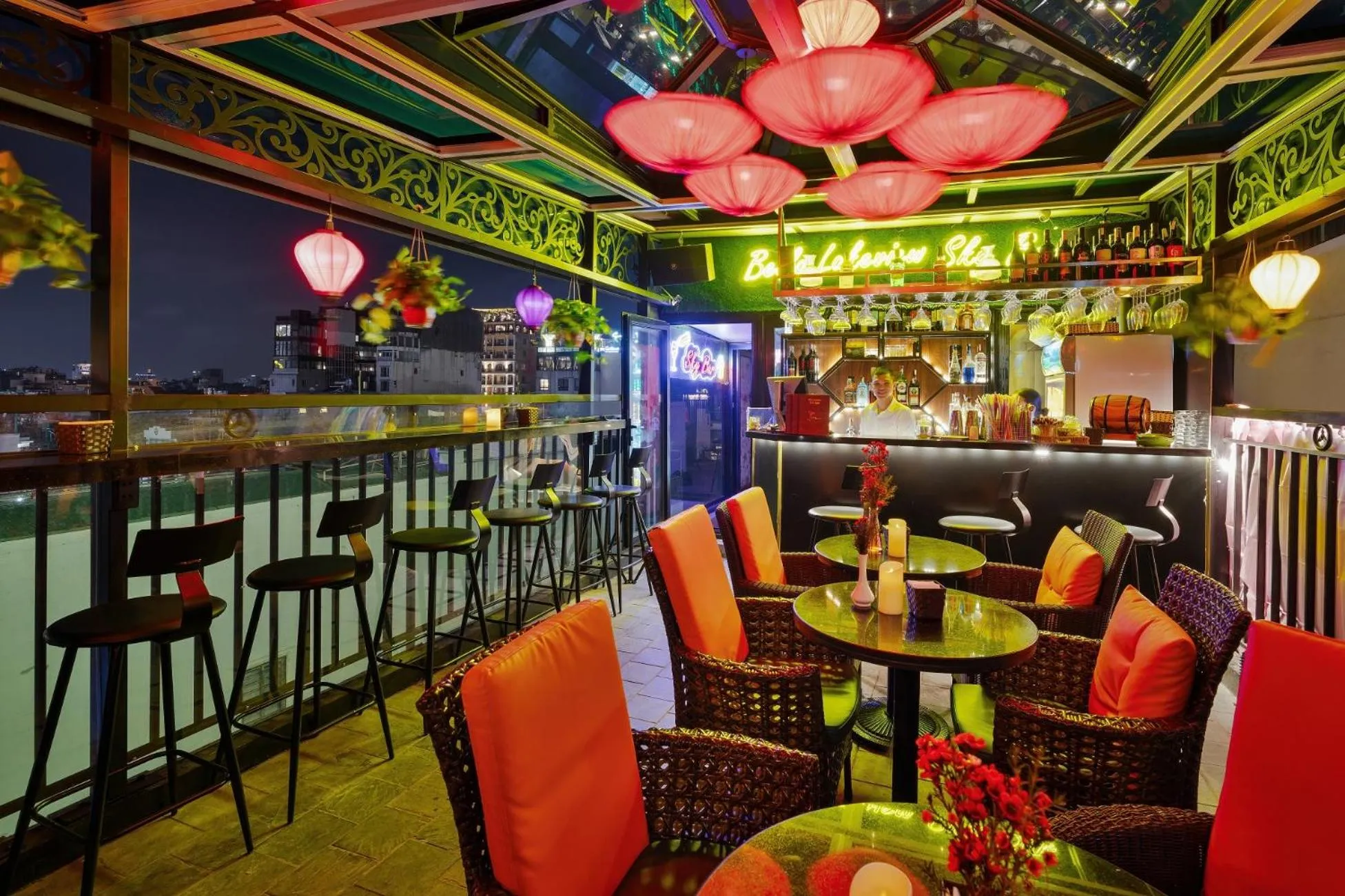 Restaurant/places to eat in Bella Rosa Suite Hotel & Spa