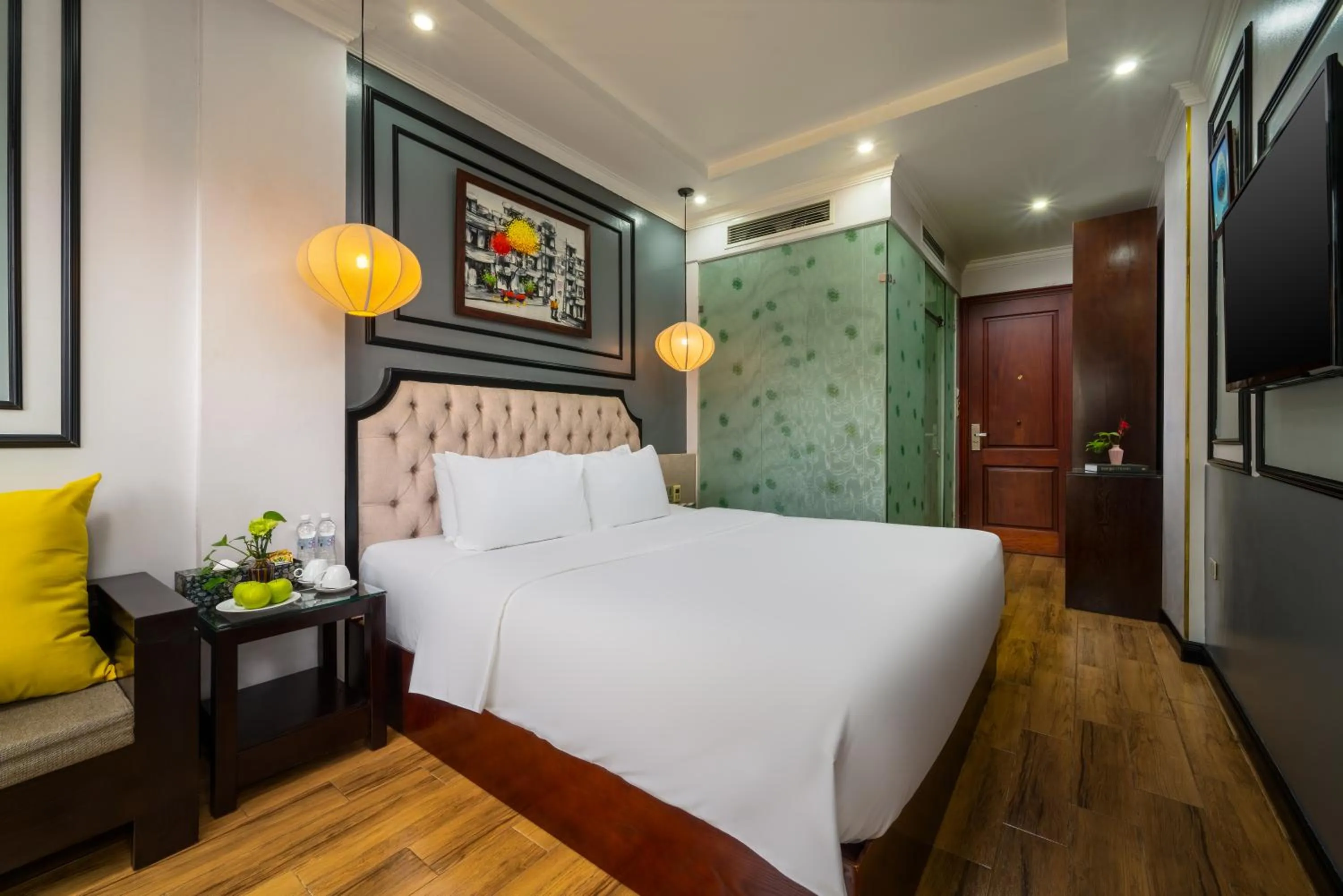 Bed in Bella Rosa Suite Hotel & Spa