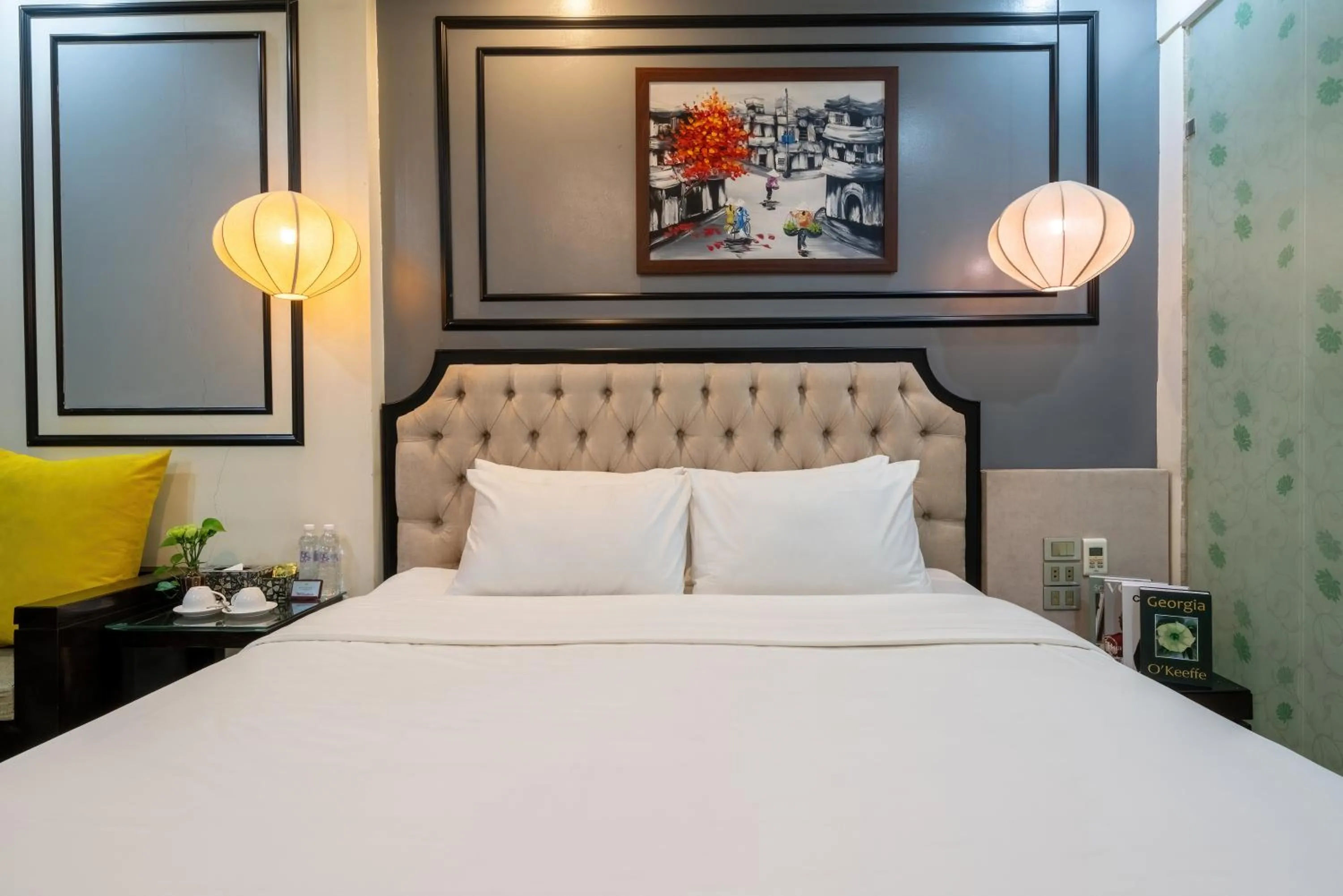 Bed in Bella Rosa Suite Hotel & Spa