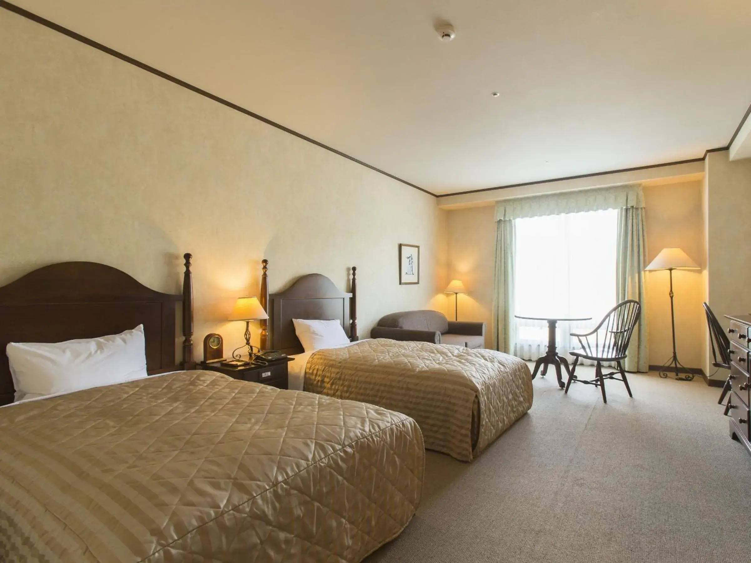 Superior Triple Room - single occupancy in Blue Ridge Hotel Superior Triple Room - single occupancy in Blue Ridge Hotel