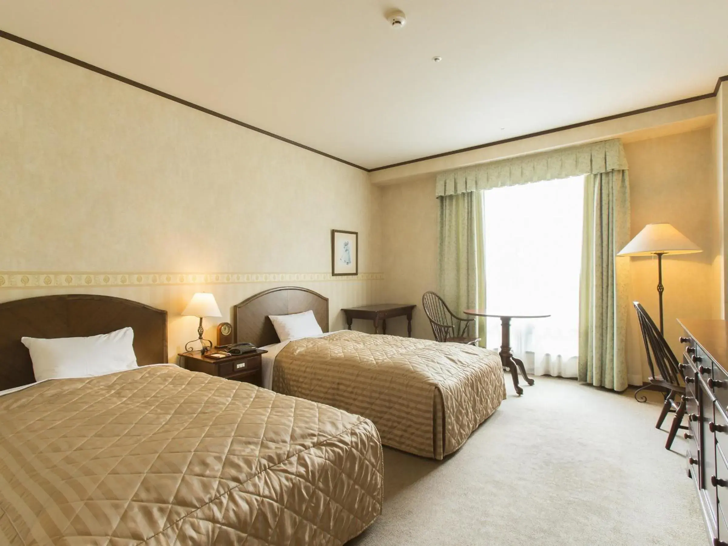 Standard Twin Room with Garden View - single occupancy - Non-Smoking in Blue Ridge Hotel Standard Twin Room with Garden View - single occupancy - Non-Smoking in Blue Ridge Hotel