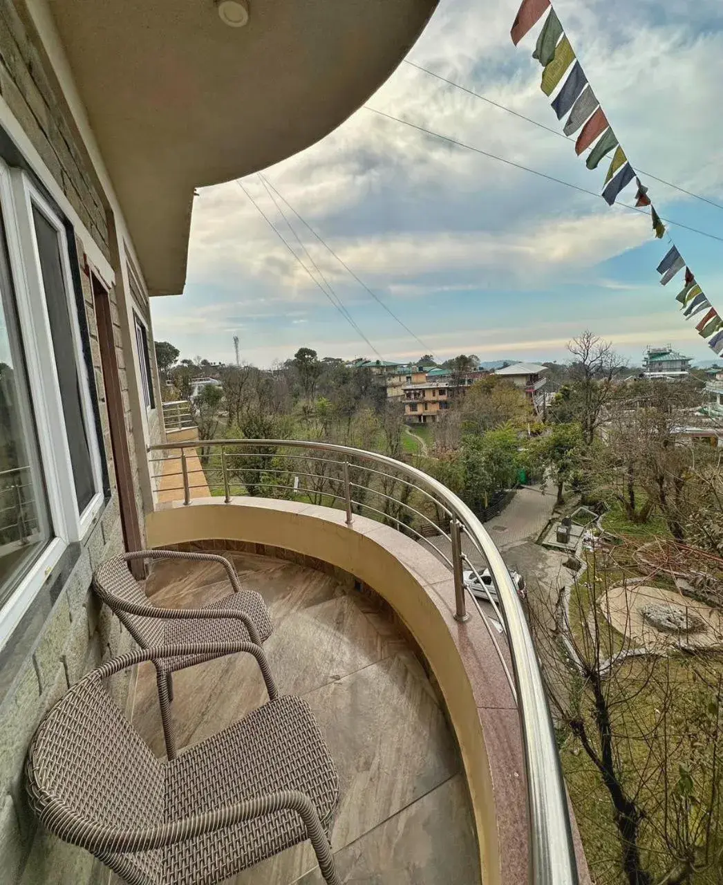 City view in Quartz Himalayan Brothers City view in Quartz Himalayan Brothers