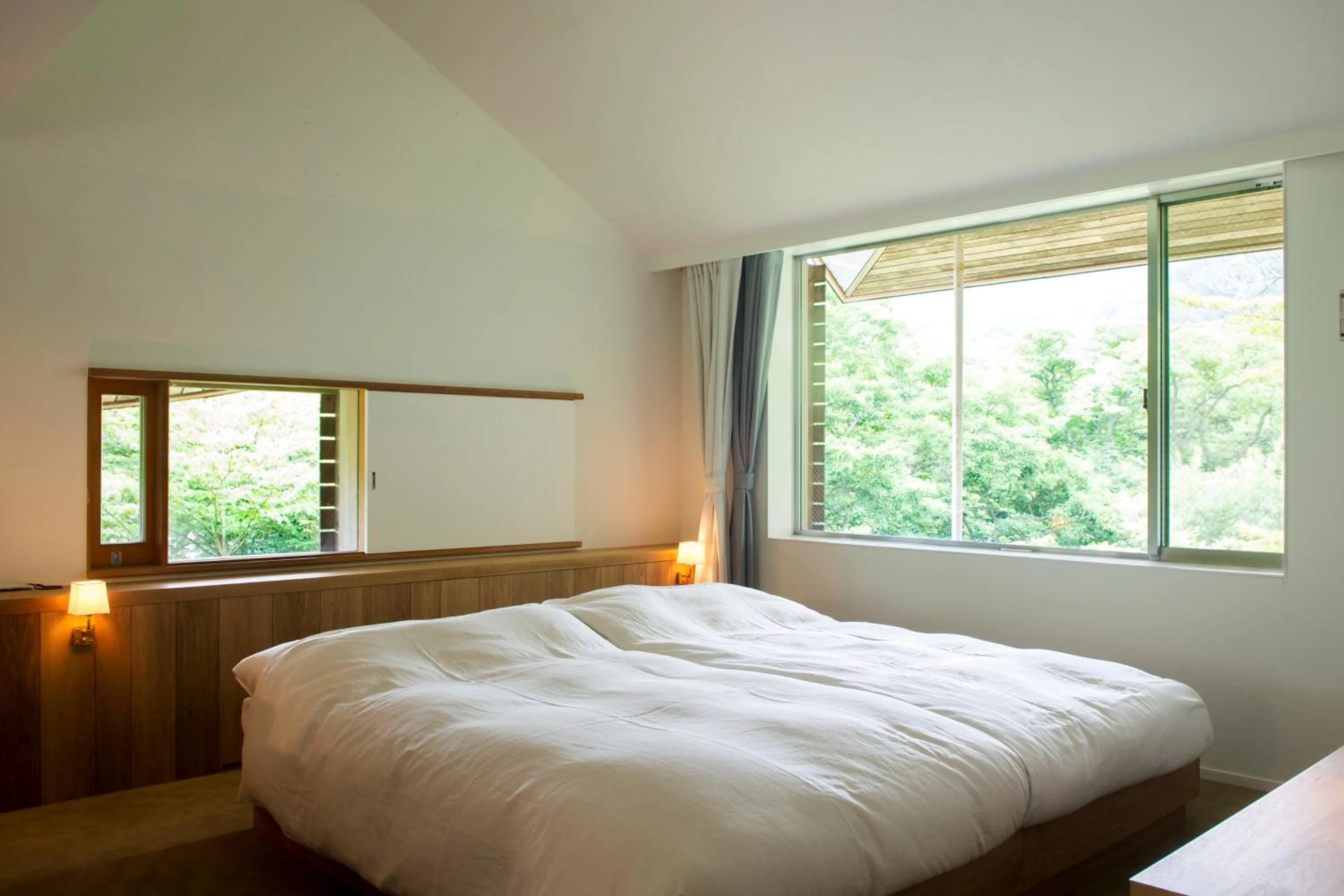 Bedroom, Bed in Hakone Retreat Före