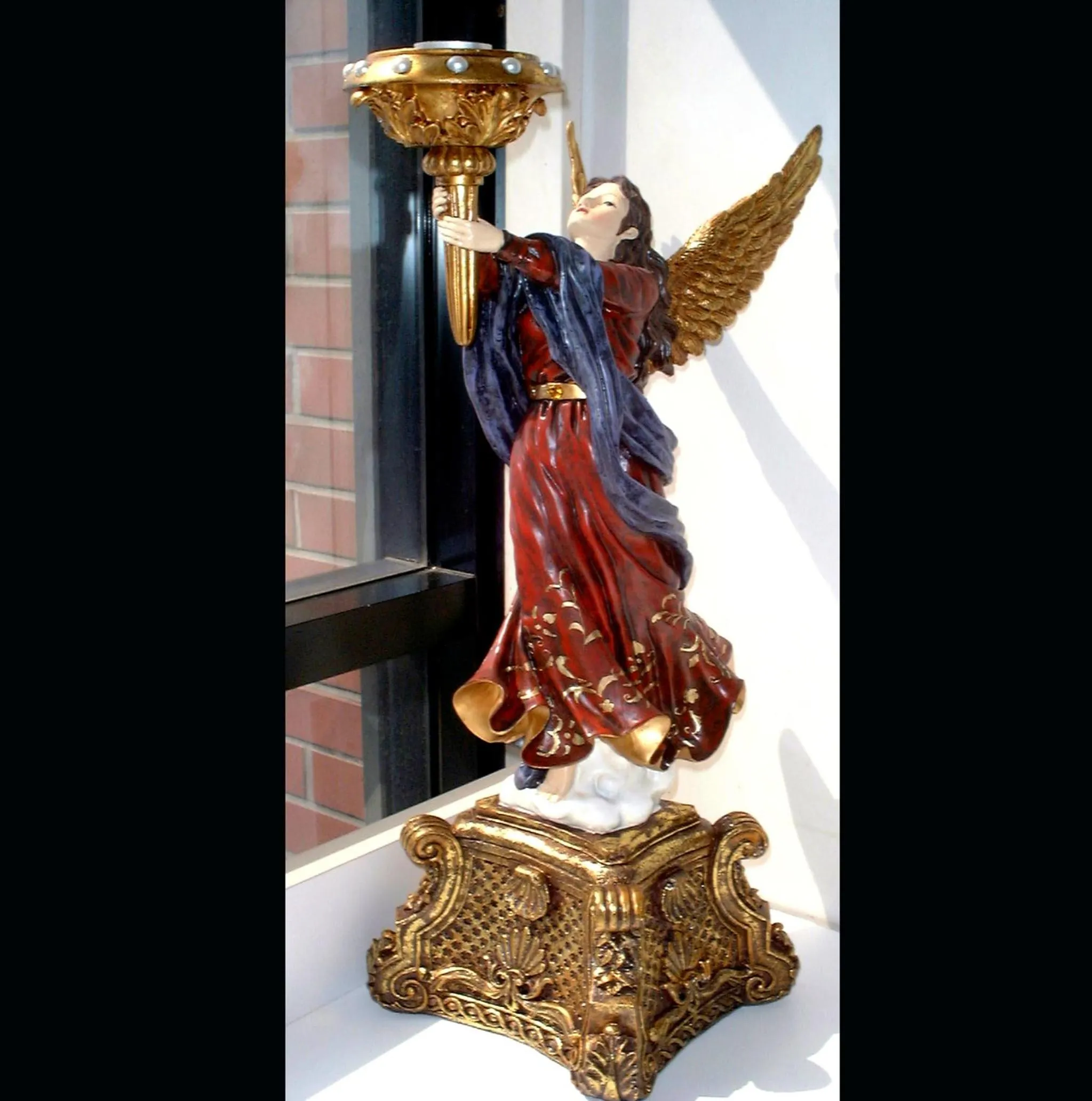 Decorative detail in Mistral