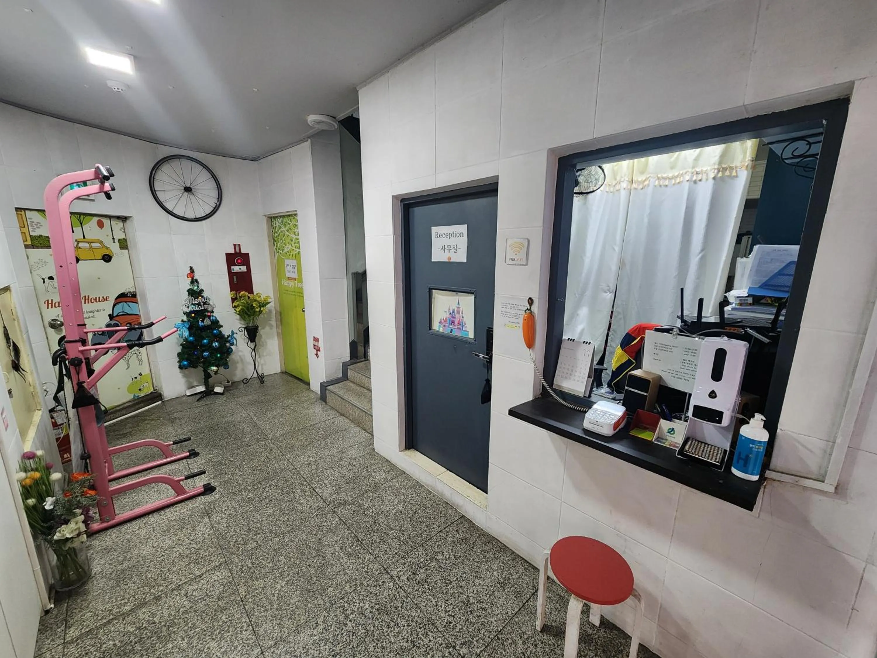 Lobby or reception in Daejeon Guesthouse Sky Garden