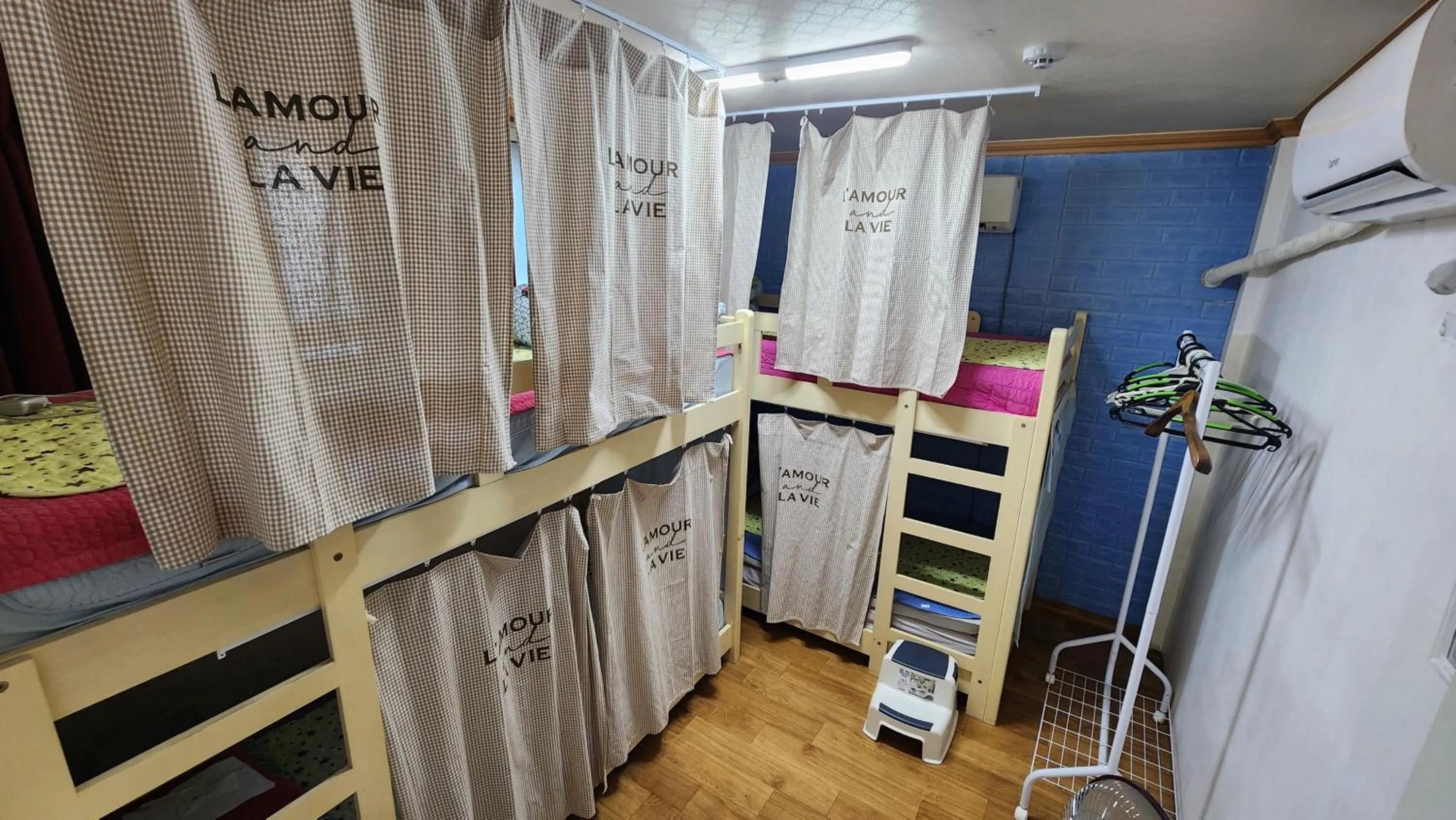 Photo of the whole room, Bed in Daejeon Guesthouse Sky Garden