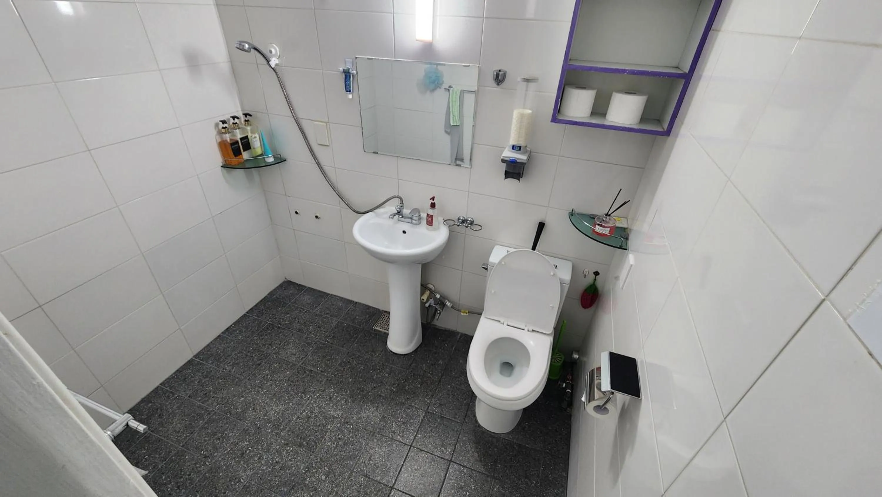 Shower in Daejeon Guesthouse Sky Garden