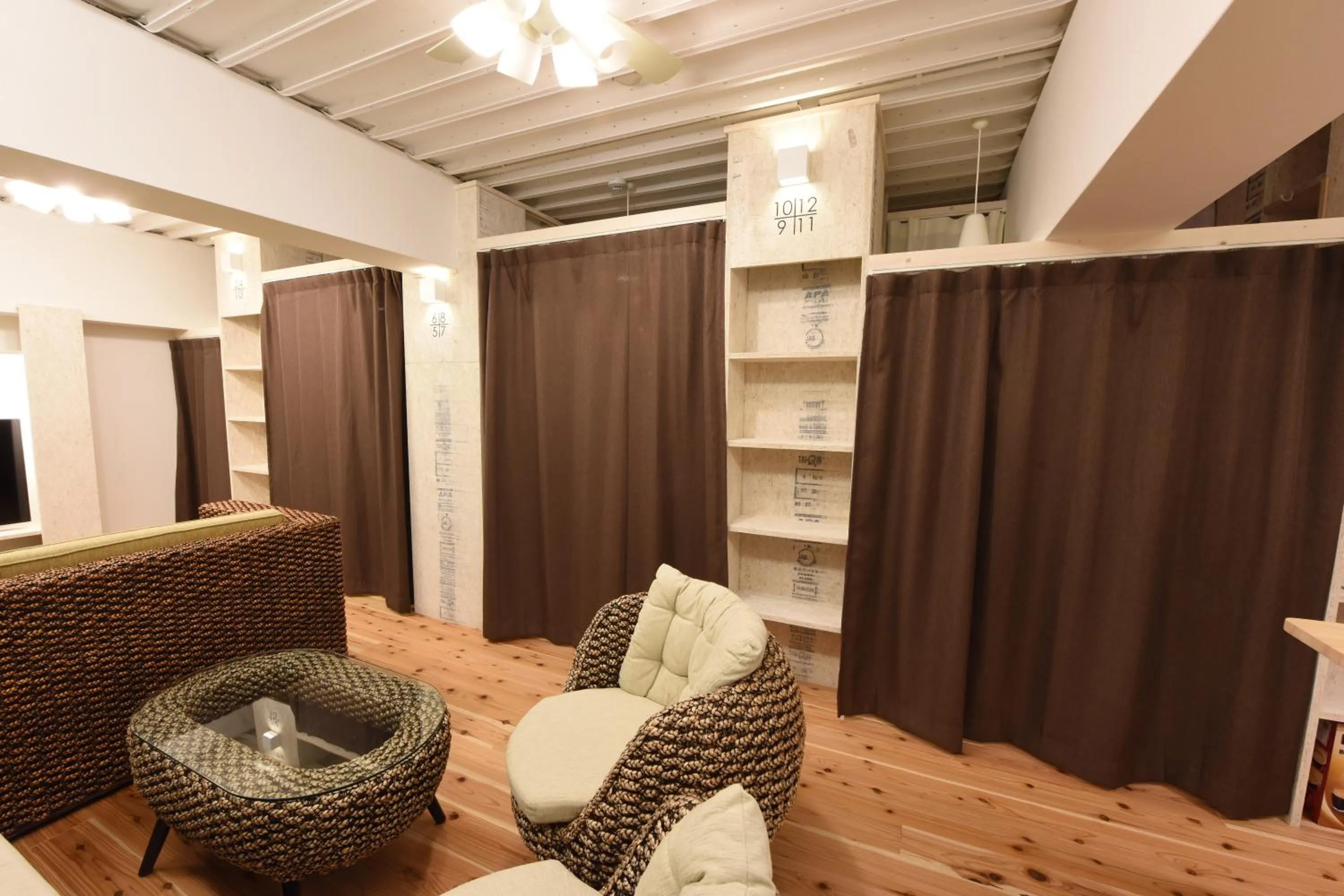 Living room in Backpackers Hotel NOOSA JAPAN in Takatsuki Tonda