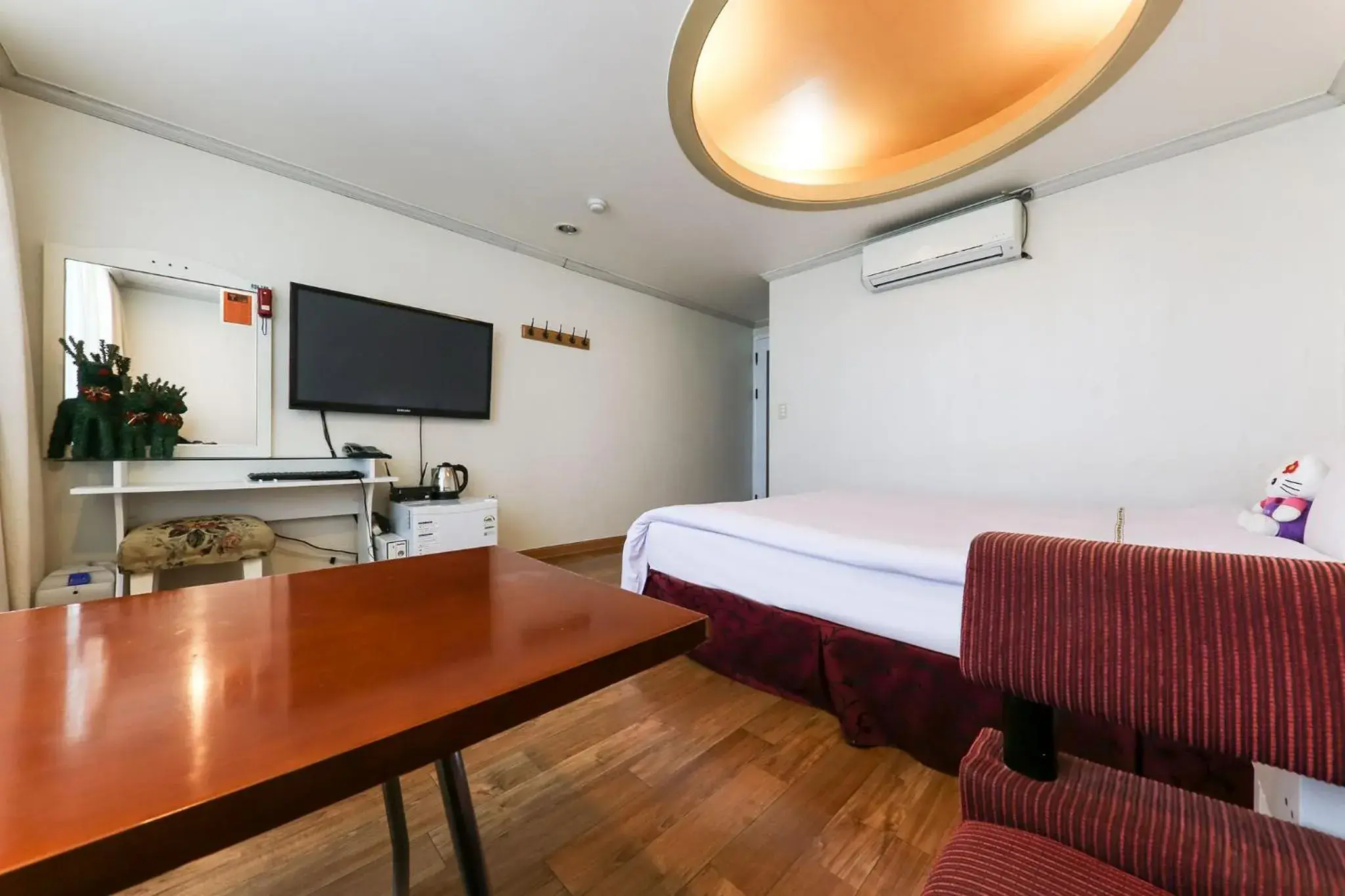 Bed in Nova Motel Bed in Nova Motel