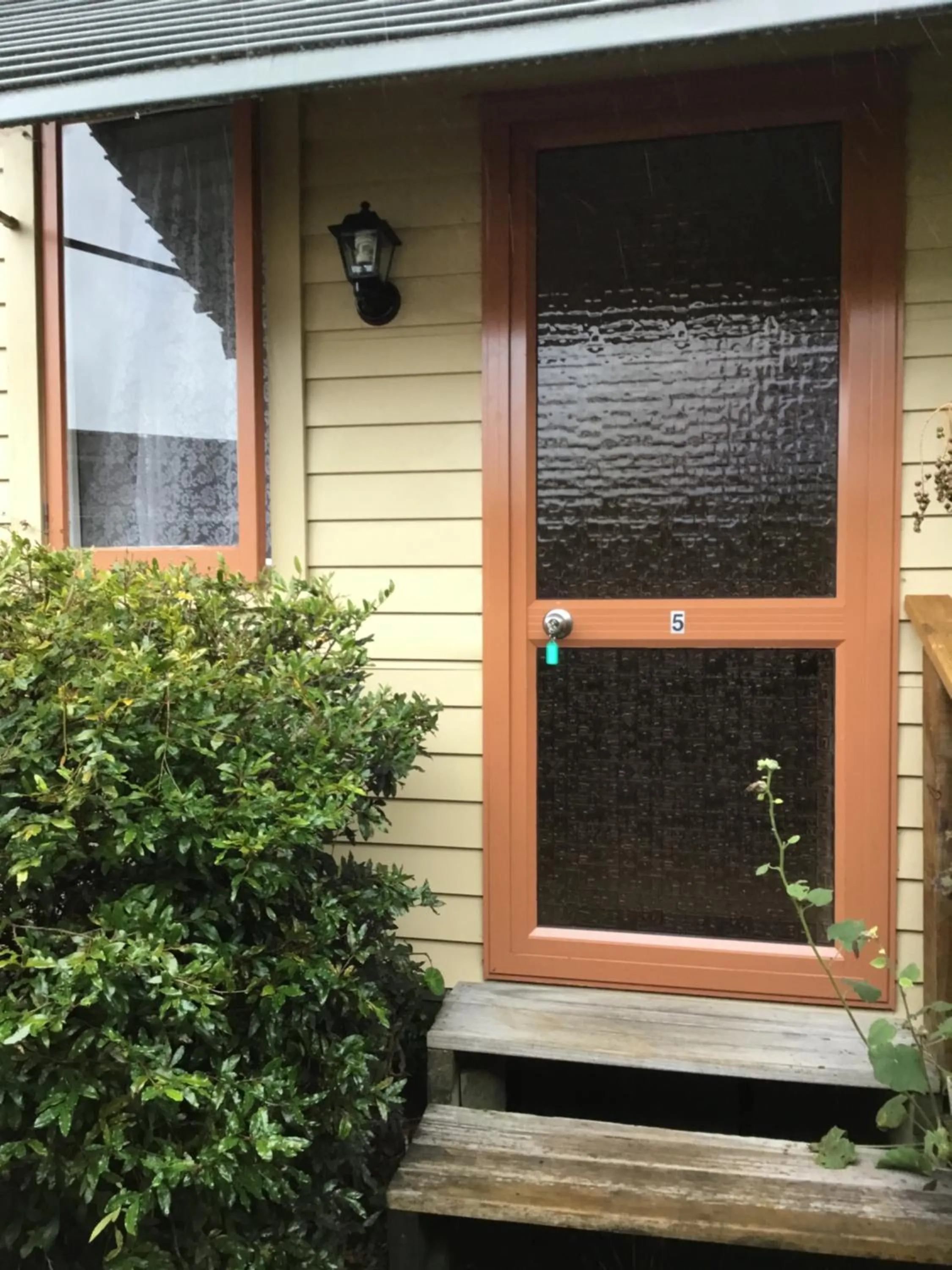 Facade/entrance in Waitomo Caves Guest Lodge