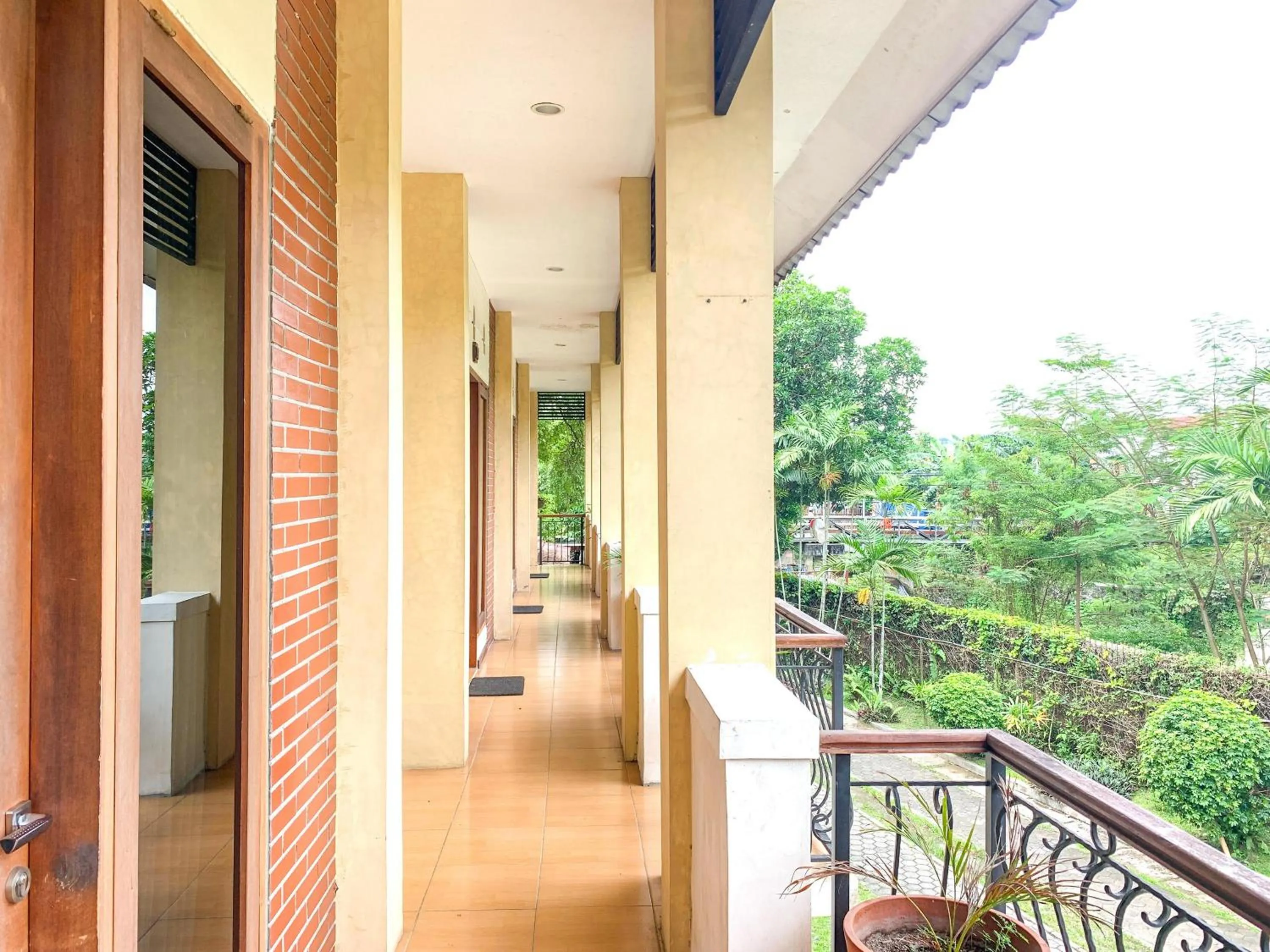 Property building in Urbanview Sasono Putro Condoongcatur by RedDoorz