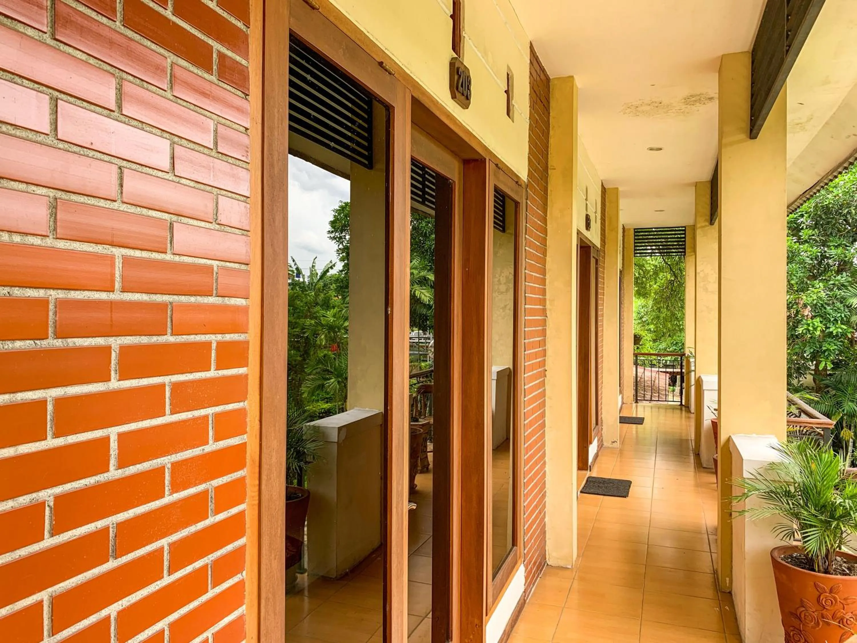 Property building in Urbanview Sasono Putro Condoongcatur by RedDoorz