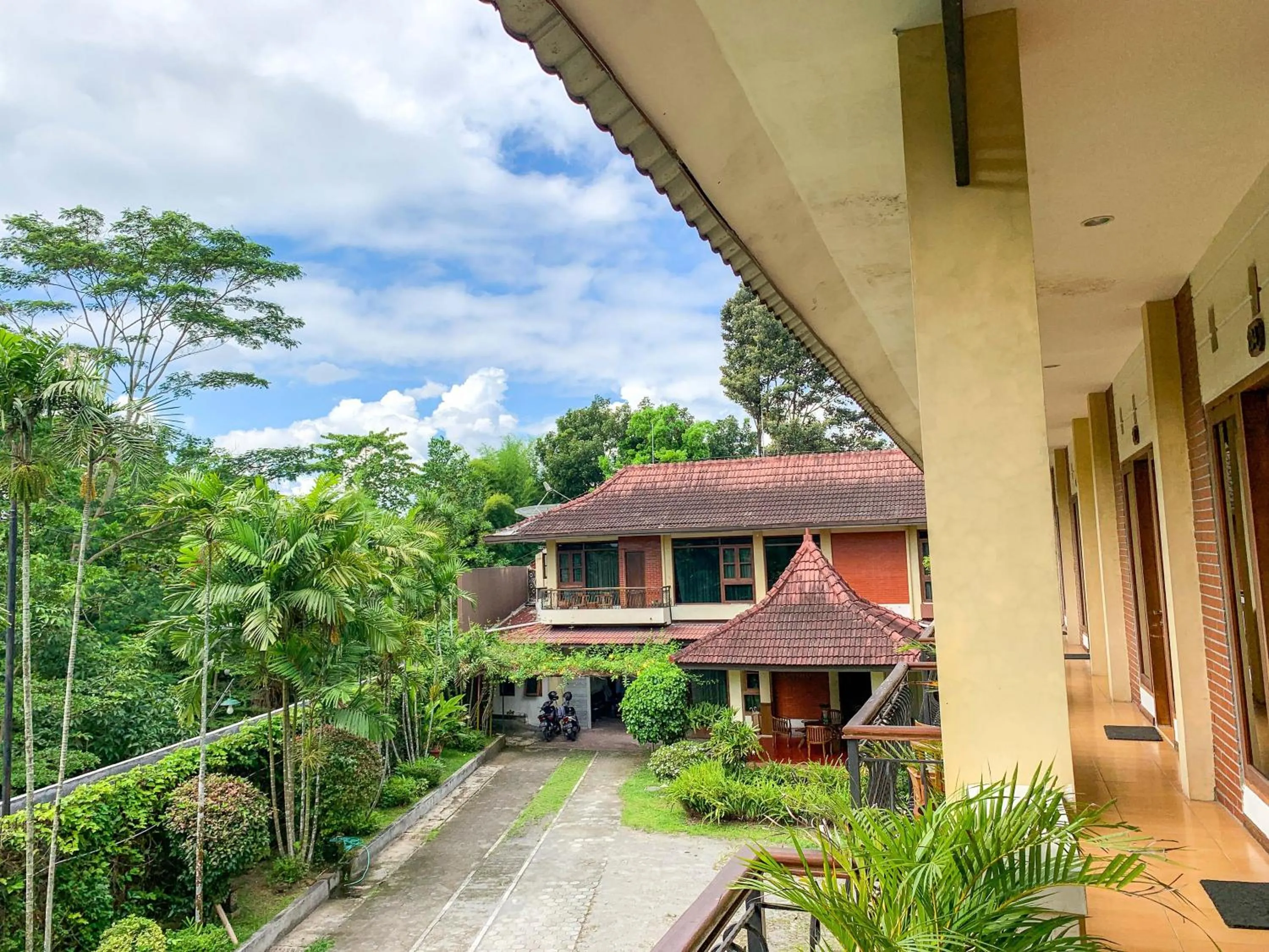 Property building in Urbanview Sasono Putro Condoongcatur by RedDoorz