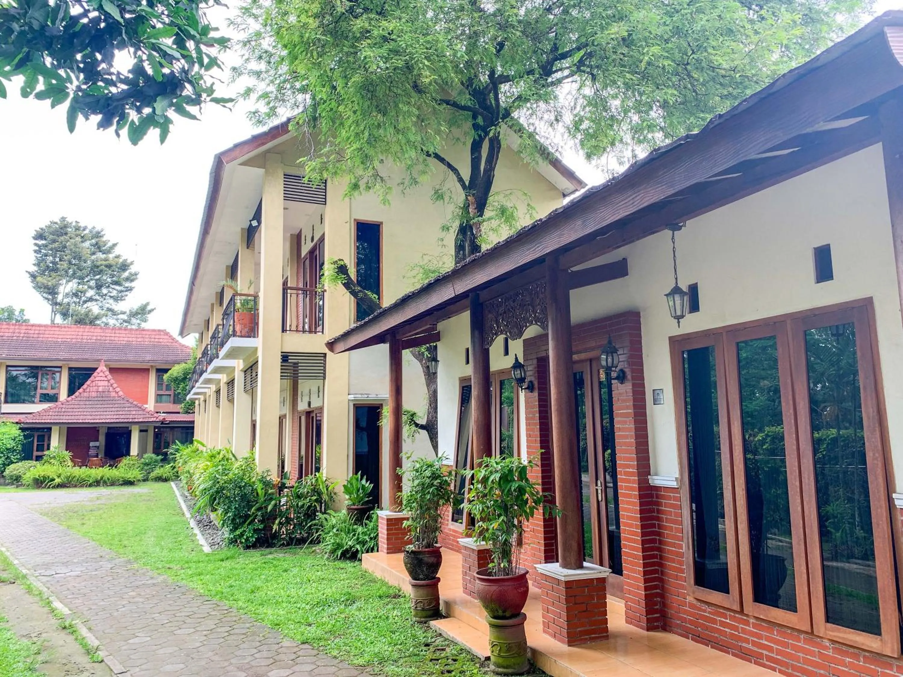 Property building in Urbanview Sasono Putro Condoongcatur by RedDoorz