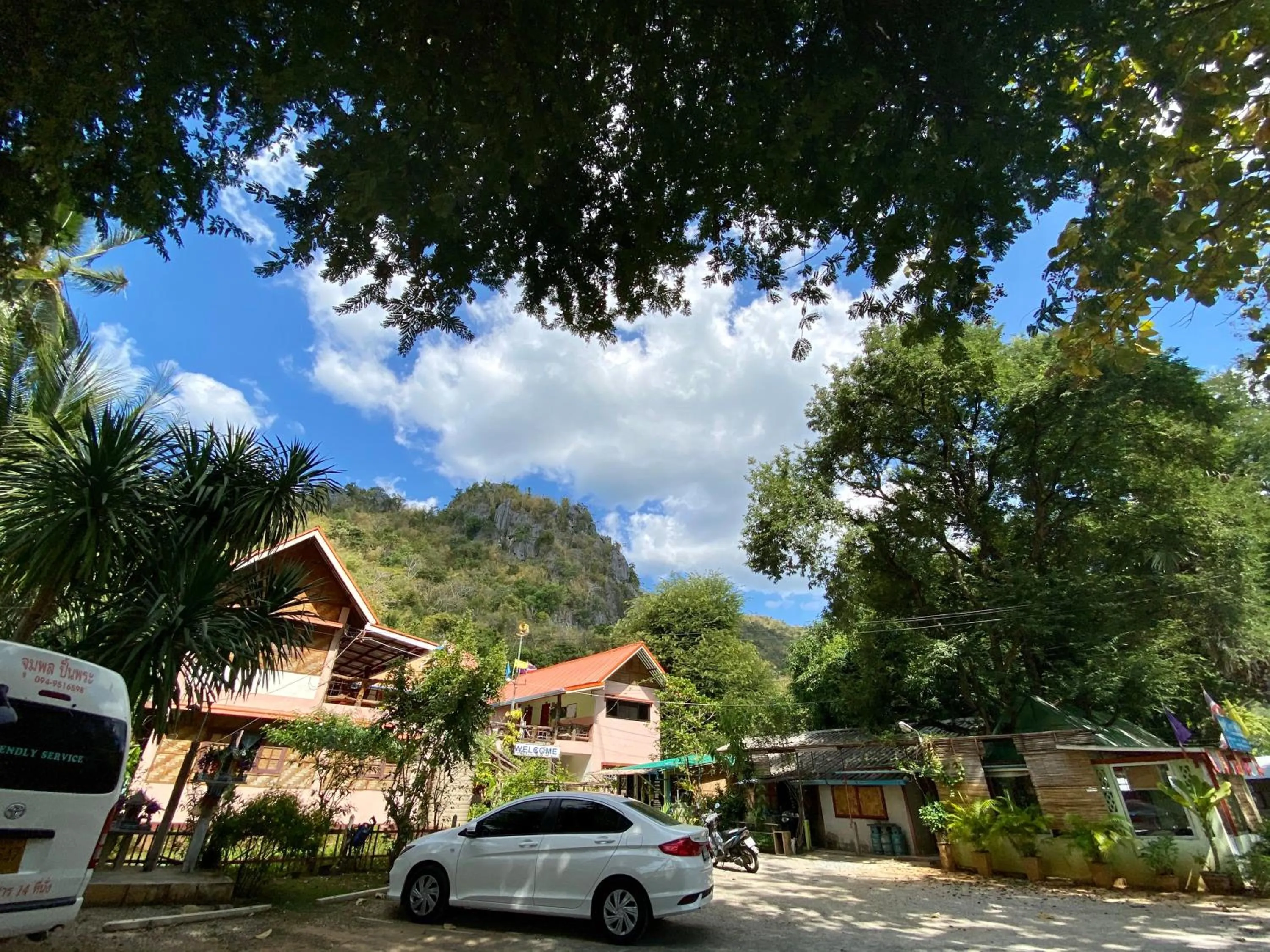 Property building in Yayee Homestay