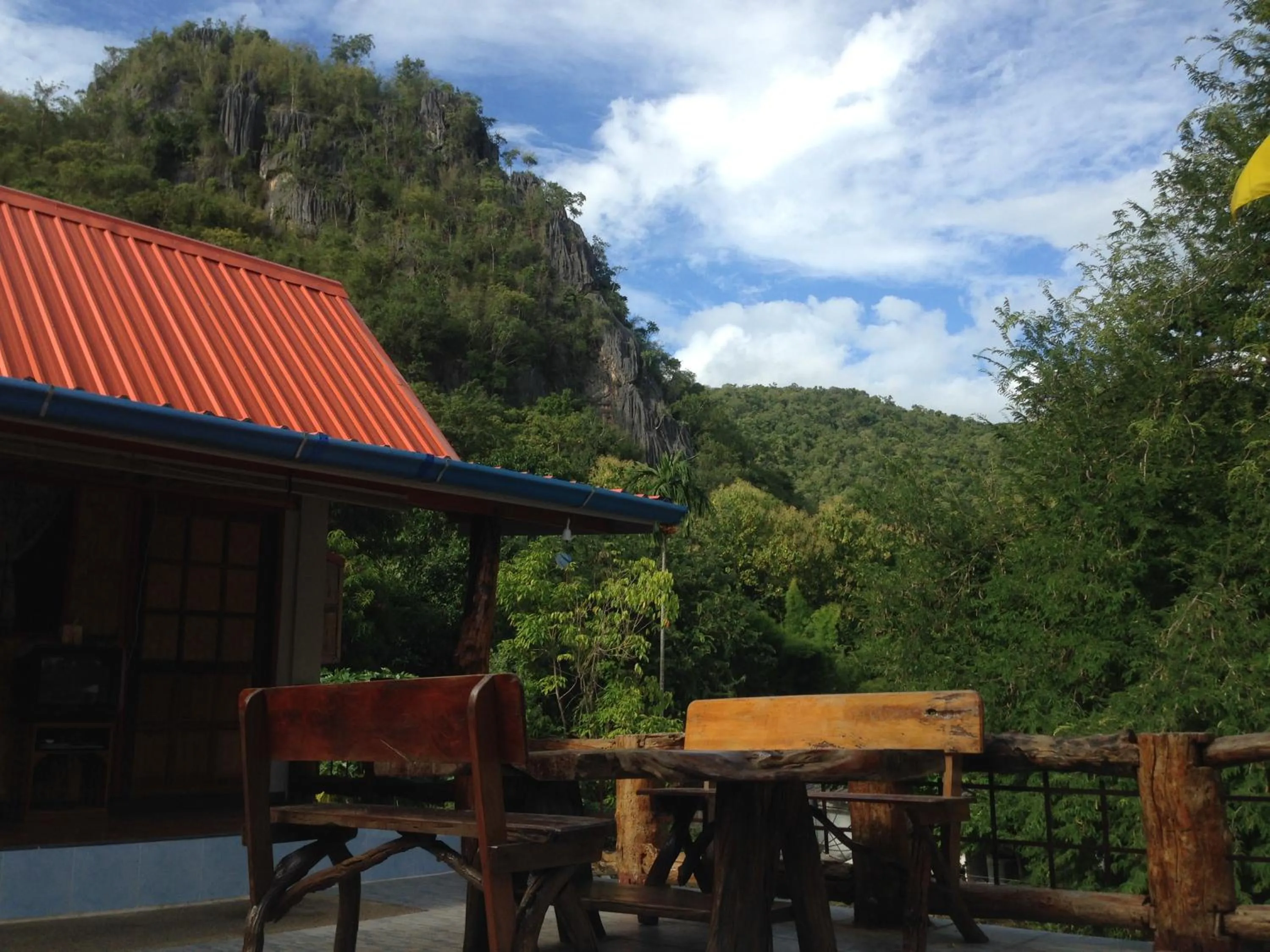 Property building in Yayee Homestay