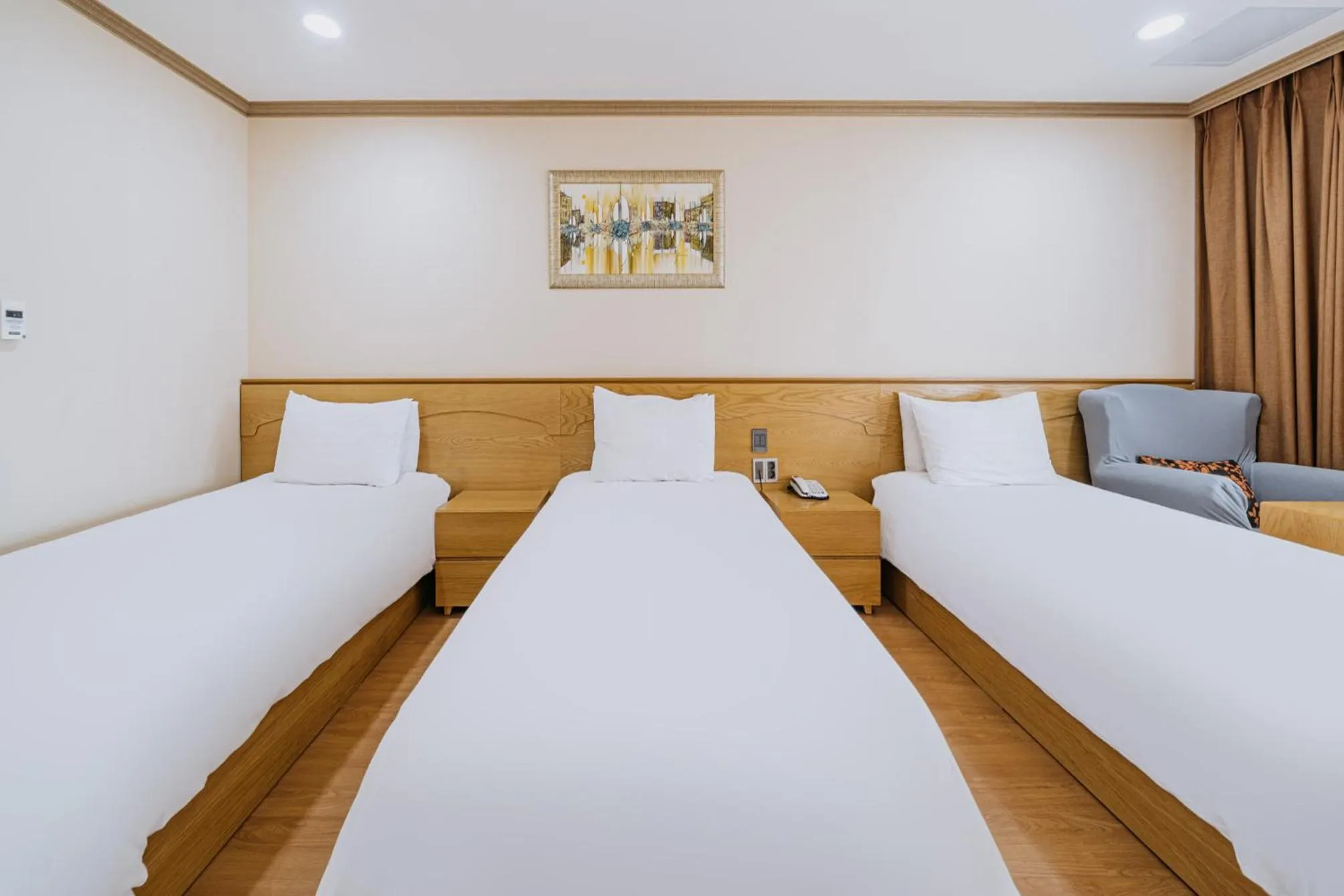 Bed in Nohyung Hotel