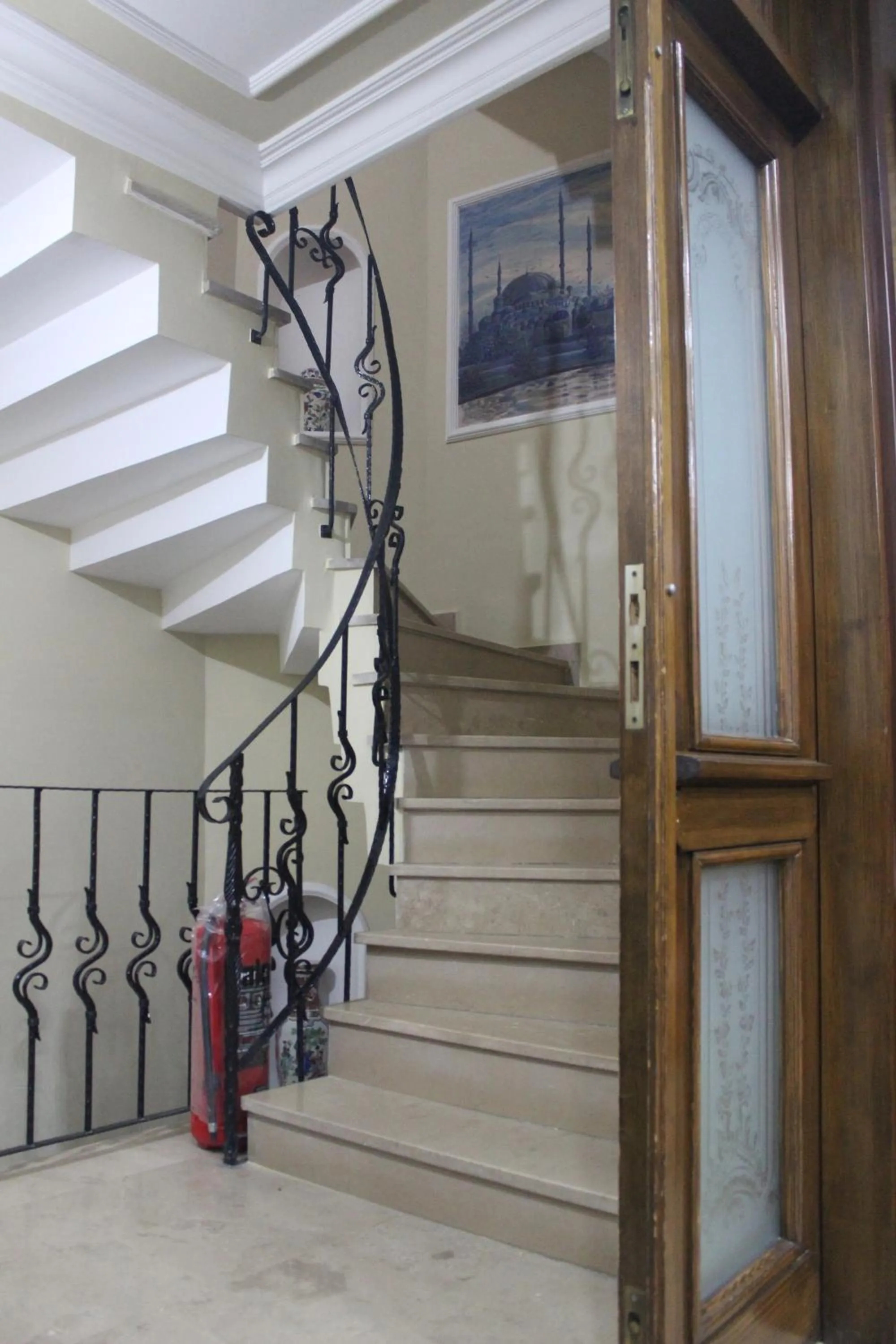 Decorative detail in Side Hotel