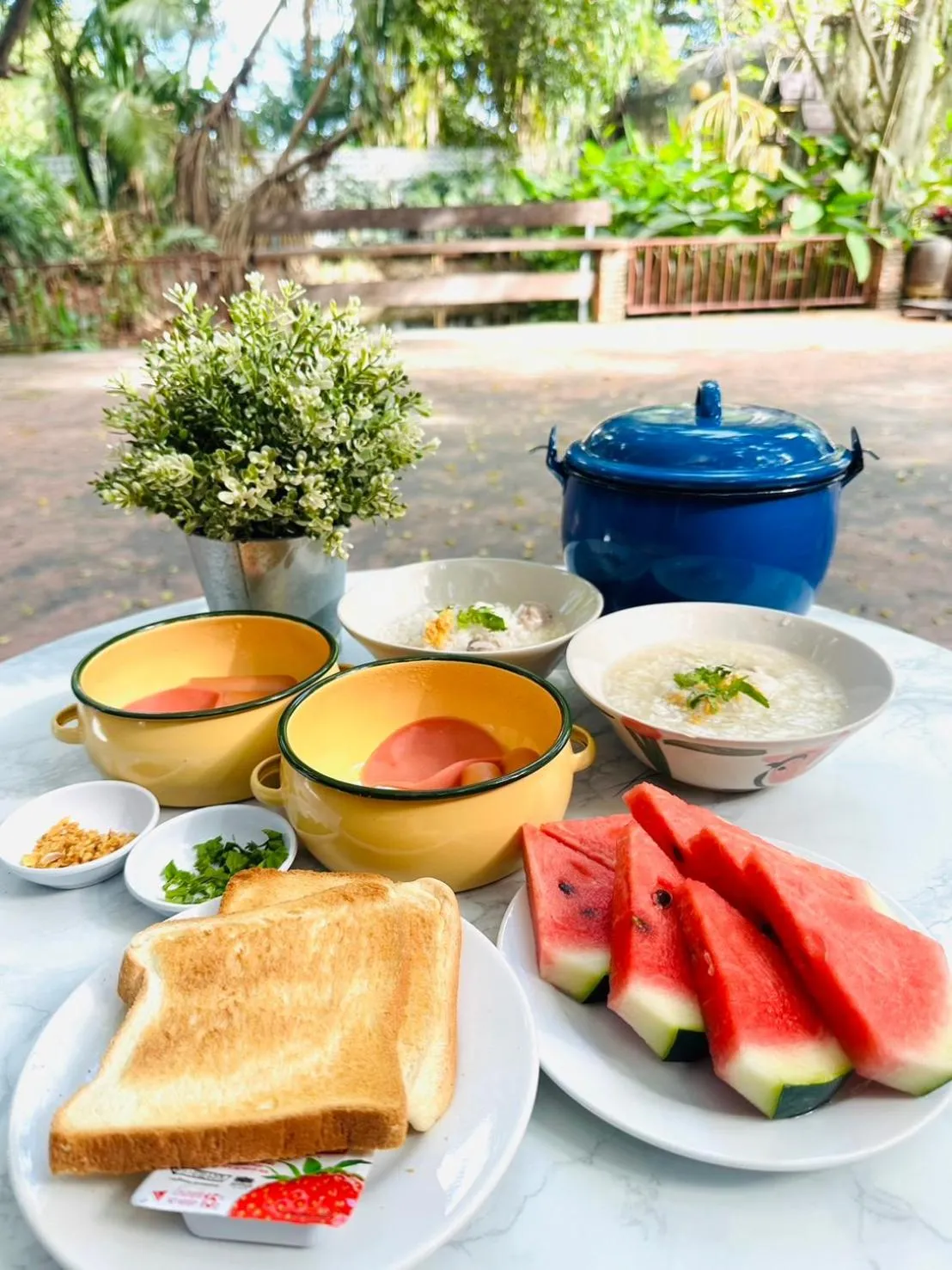Breakfast in Muaan Resort