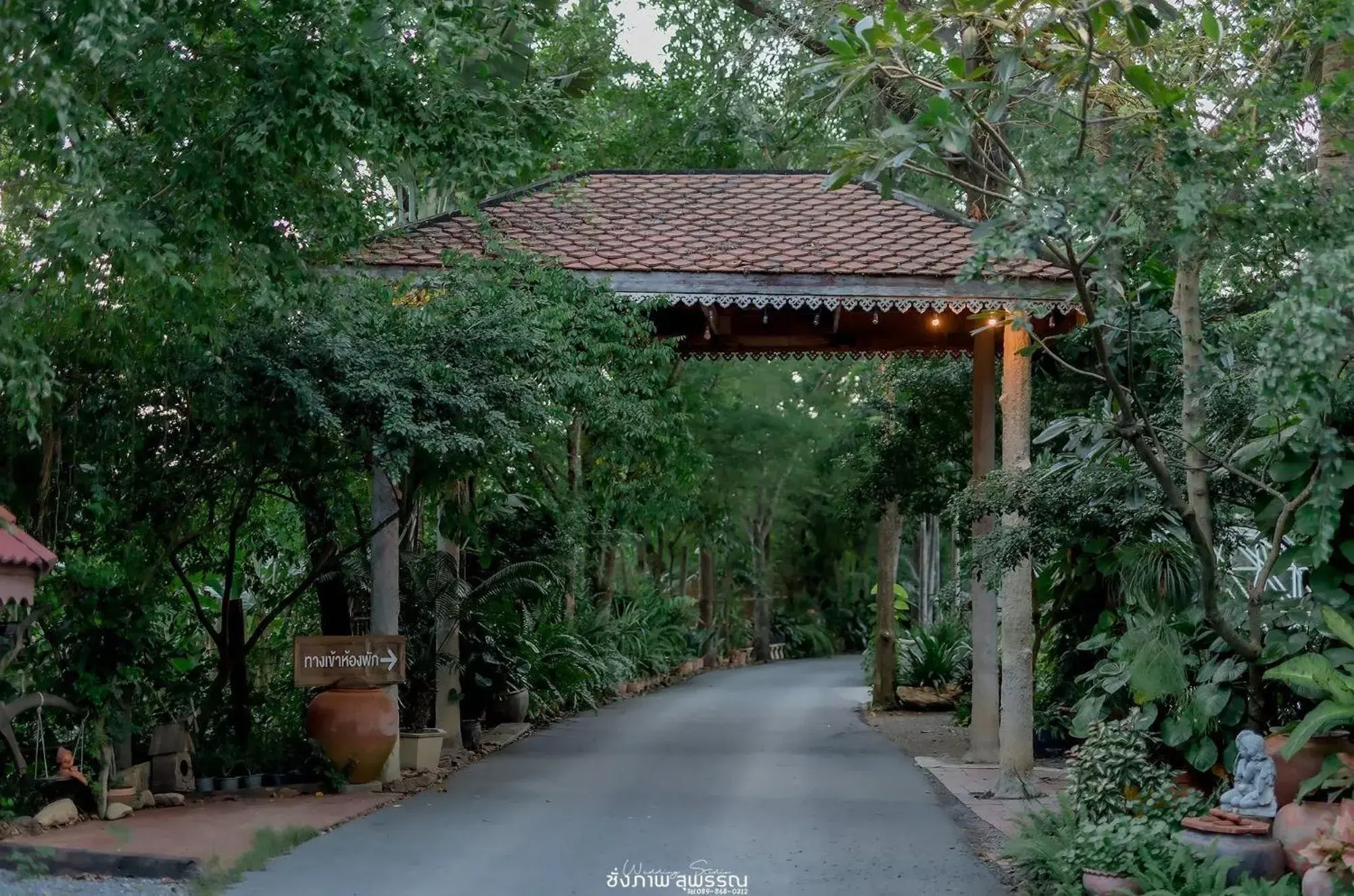 Garden view in Muaan Resort Garden view in Muaan Resort