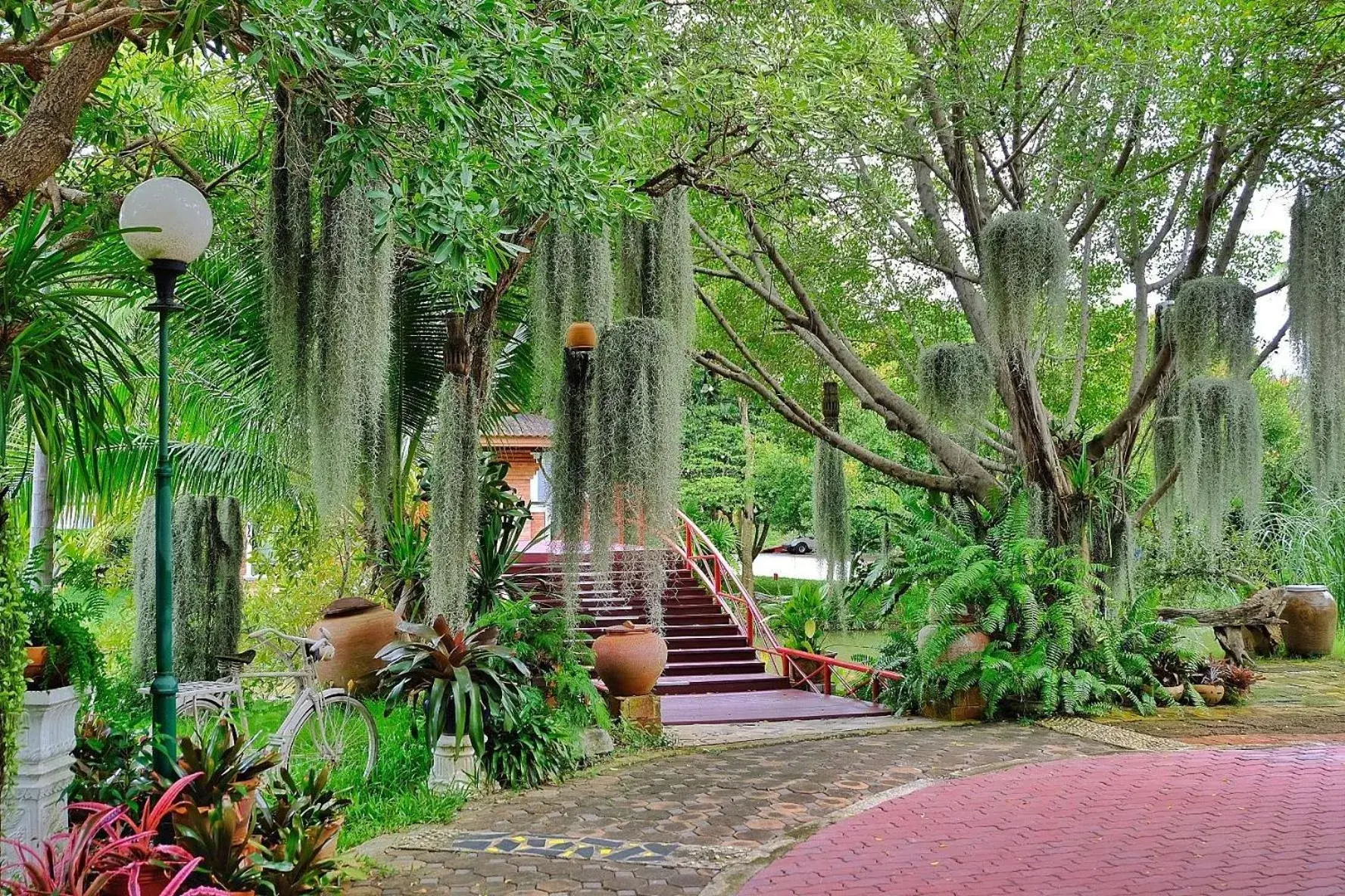 Facade/entrance in Muaan Resort Facade/entrance in Muaan Resort