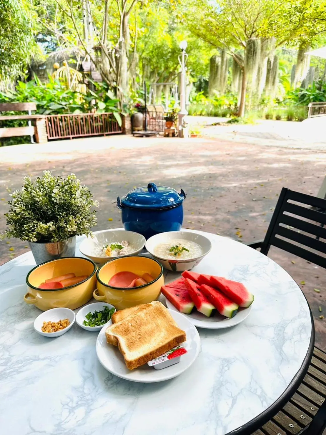 Breakfast in Muaan Resort