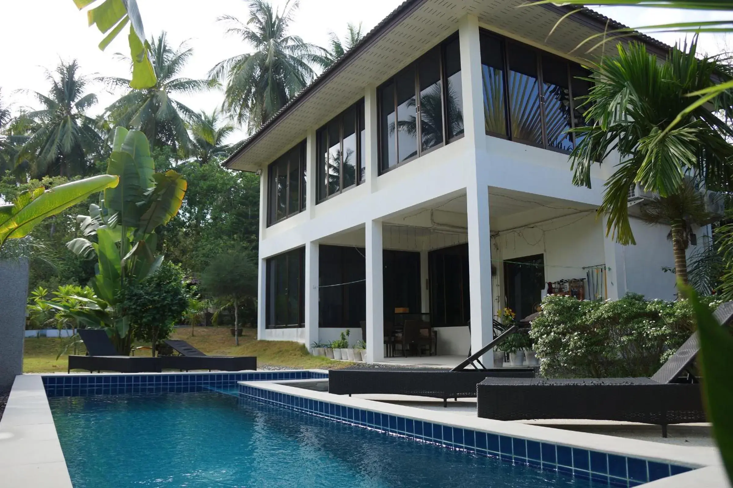 Twin Villas Apartment with Swimming Pool for 2 houses Twin Villas Apartment with Swimming Pool for 2 houses