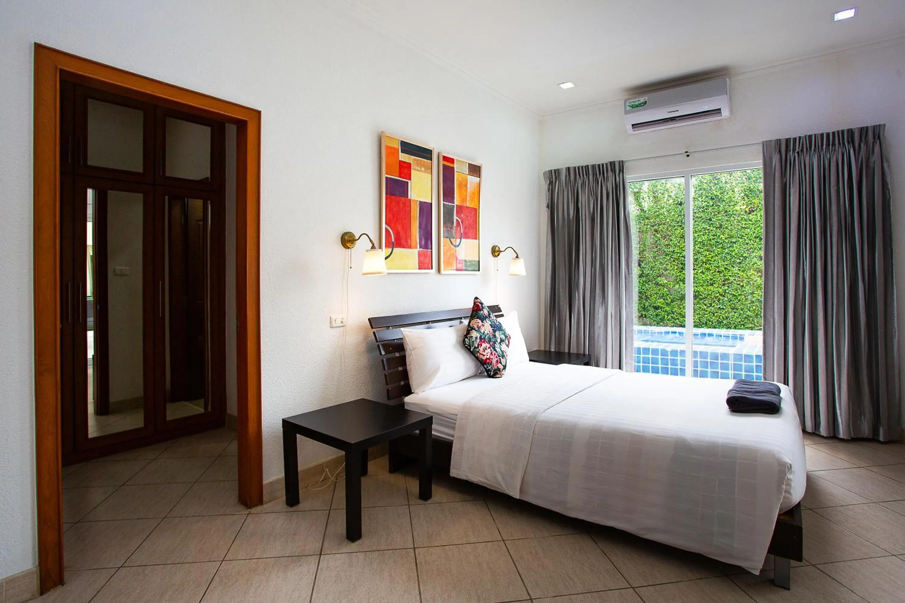 Bedroom, Bed in Magic Villas Pattaya