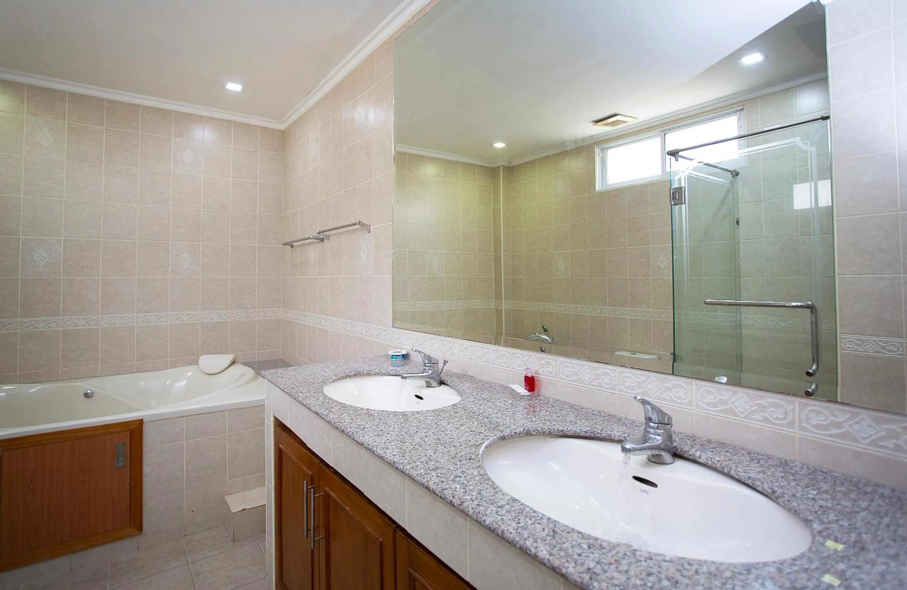 Bathroom in Magic Villas Pattaya