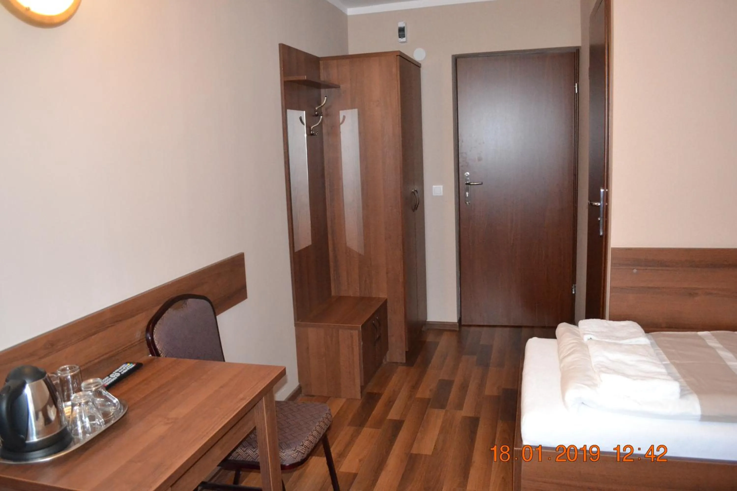 Photo of the whole room, Bed in Hotelik Karter