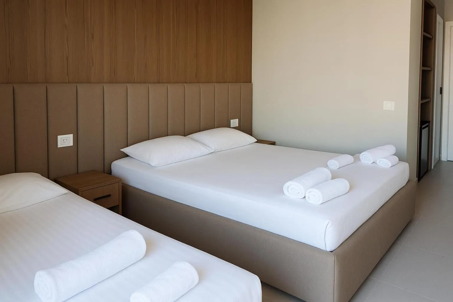 Comfort Triple Room in Velmar Hotel