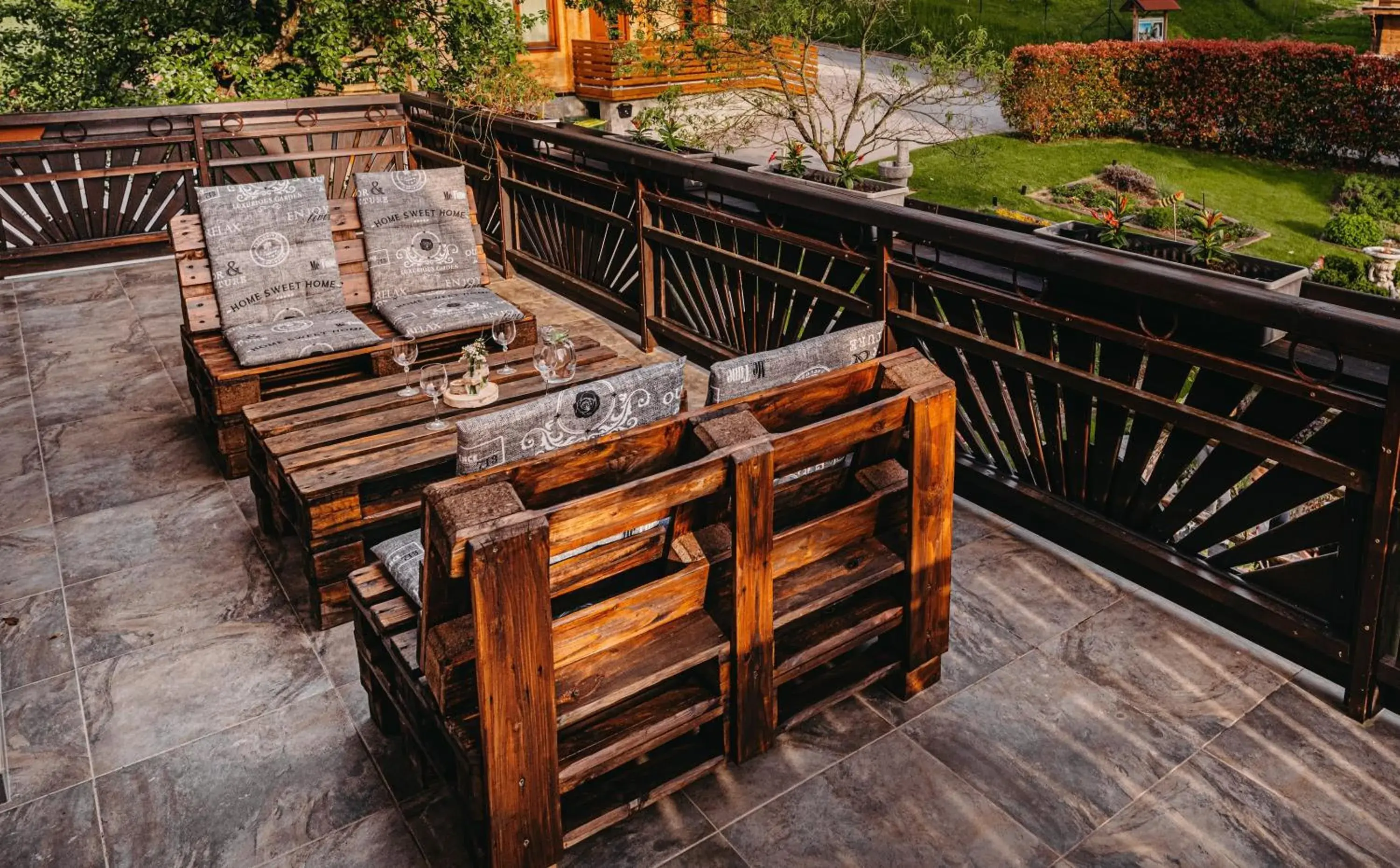 Two-Bedroom Apartment with Garden View - single occupancy in Adventure Farm Two-Bedroom Apartment with Garden View - single occupancy in Adventure Farm