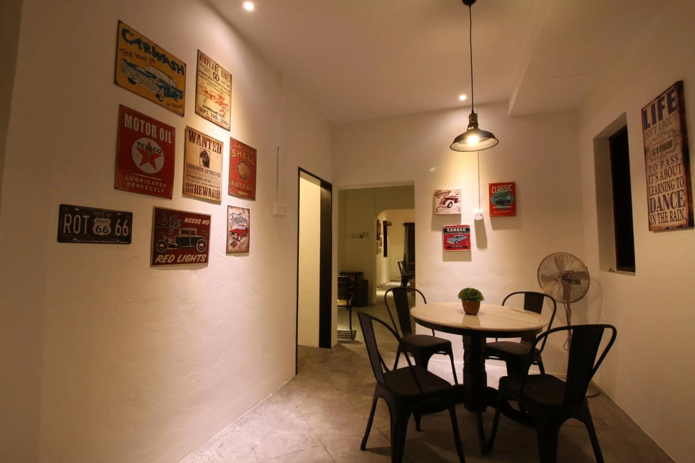 Seating area in The Pines Cottage
