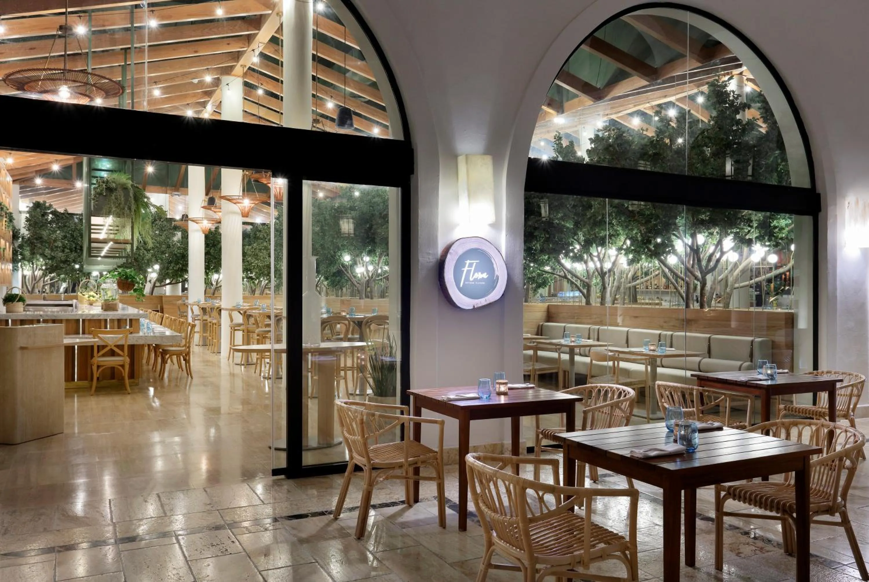 Restaurant/places to eat in Paradisus Palma Real Golf & Spa Resort All Inclusive