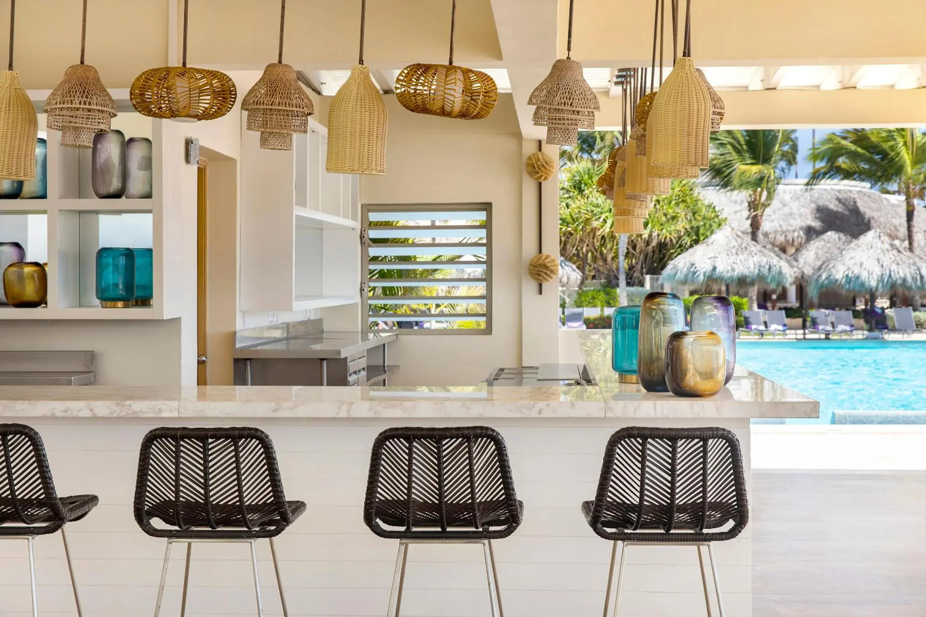 Lounge or bar in Paradisus Palma Real Golf & Spa Resort All Inclusive Lounge or bar in Paradisus Palma Real Golf & Spa Resort All Inclusive