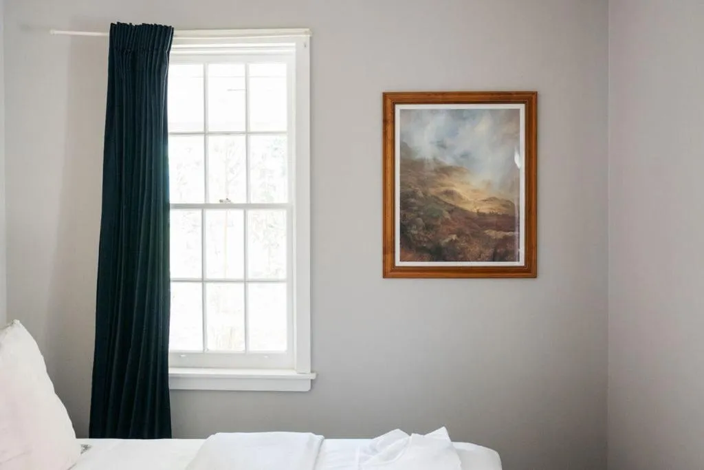 Bed in Bundanoon Hotel