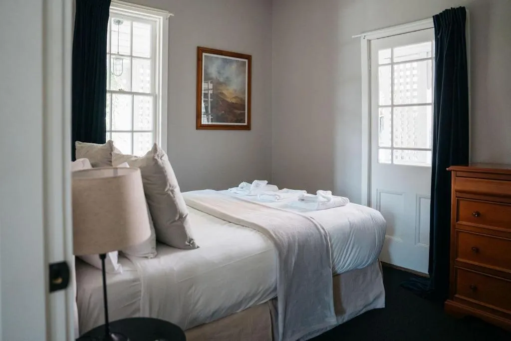 Bed in Bundanoon Hotel
