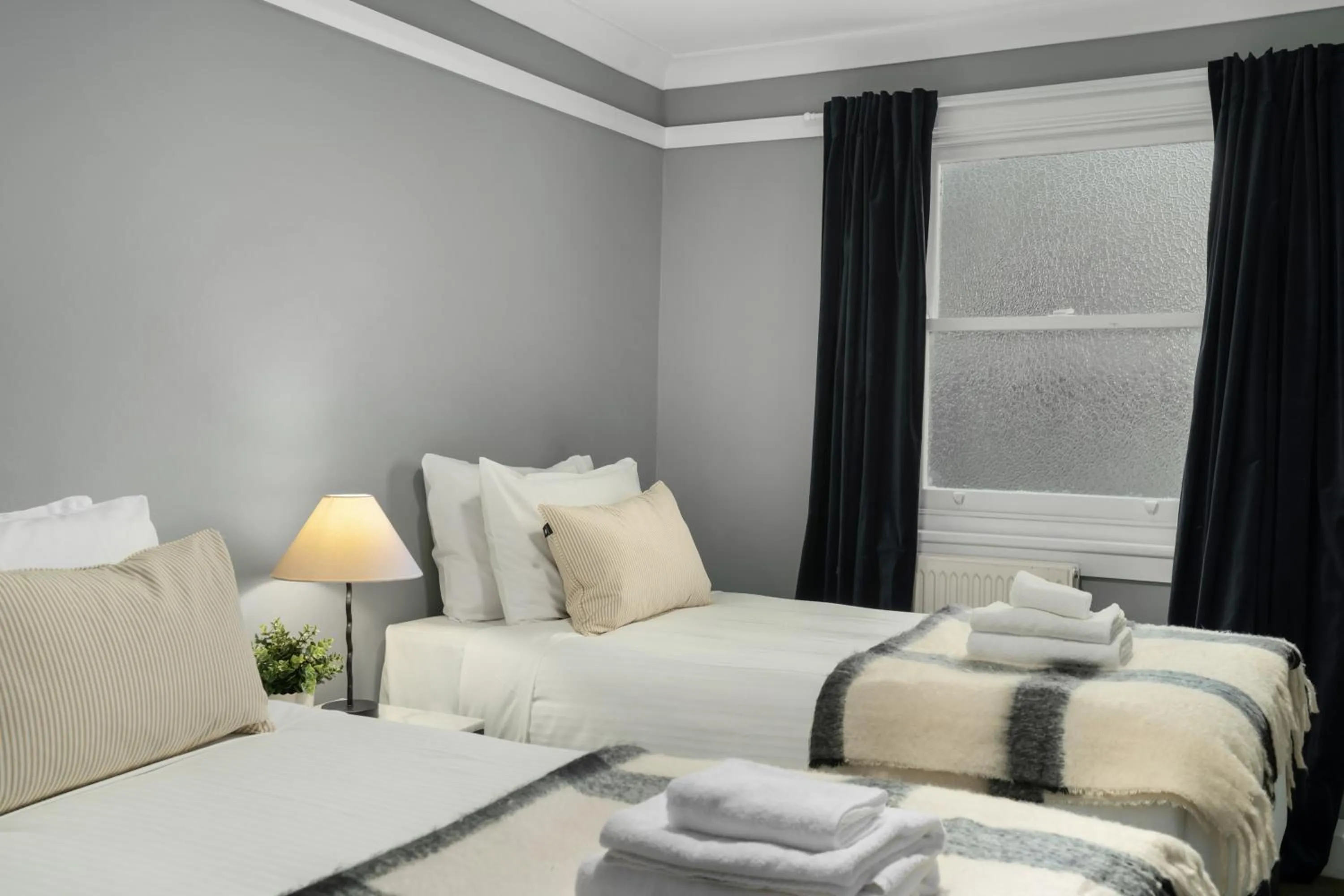 Bedroom, Bed in Bundanoon Hotel